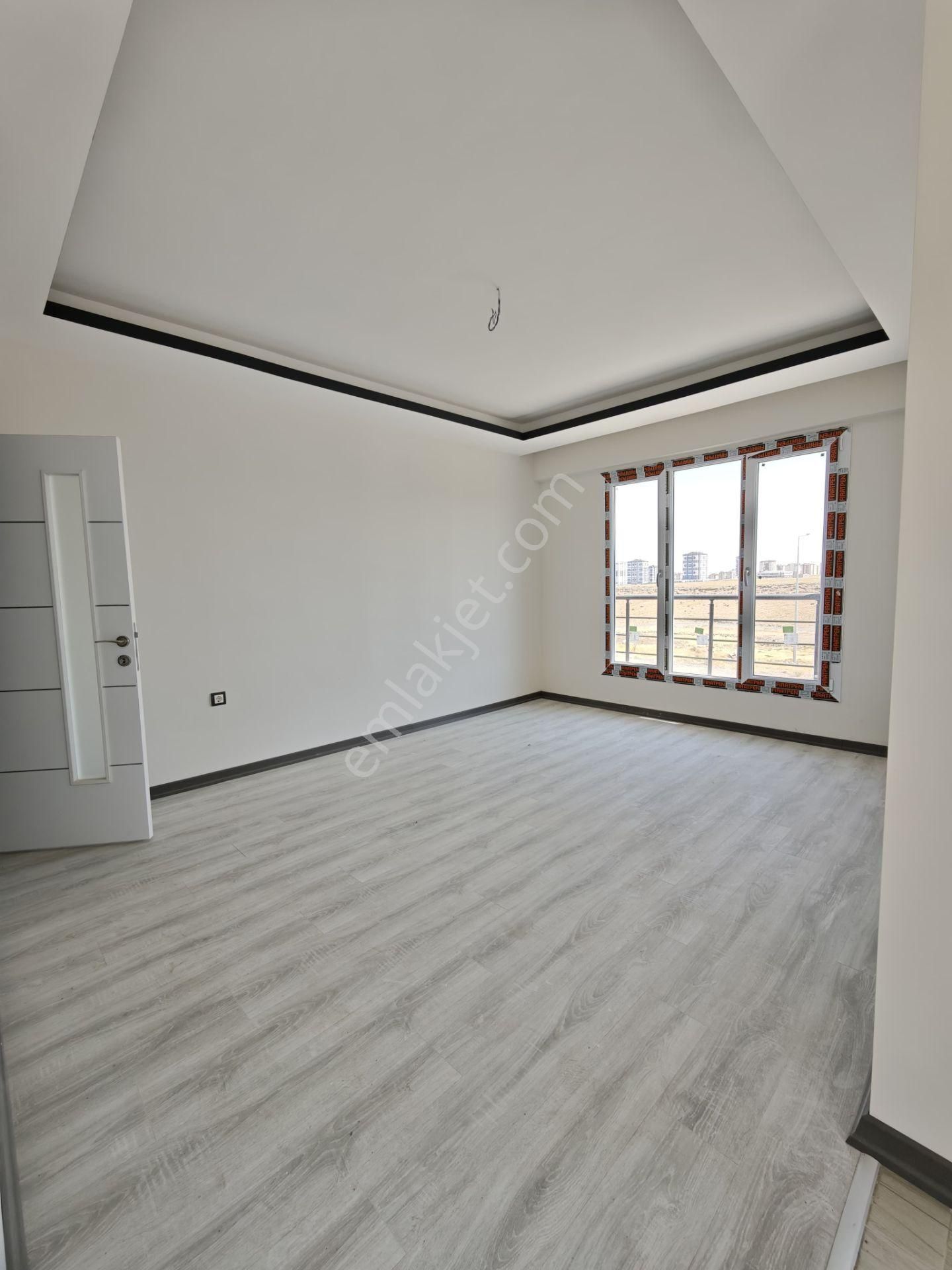 Bahçelievler Mah. Kombili Kısa Katlı Giy. Odalı Kaçmaz Daire - Görsel 12