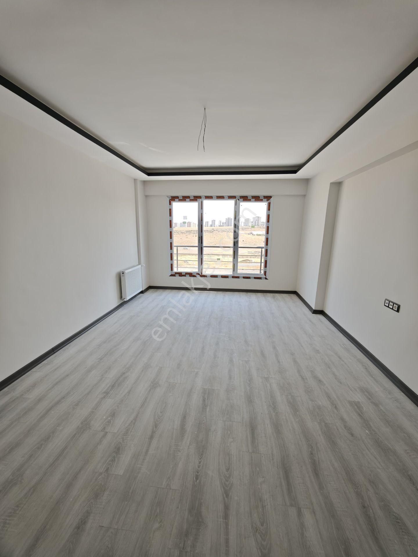 Bahçelievler Mah. Kombili Kısa Katlı Giy. Odalı Kaçmaz Daire - Görsel 16