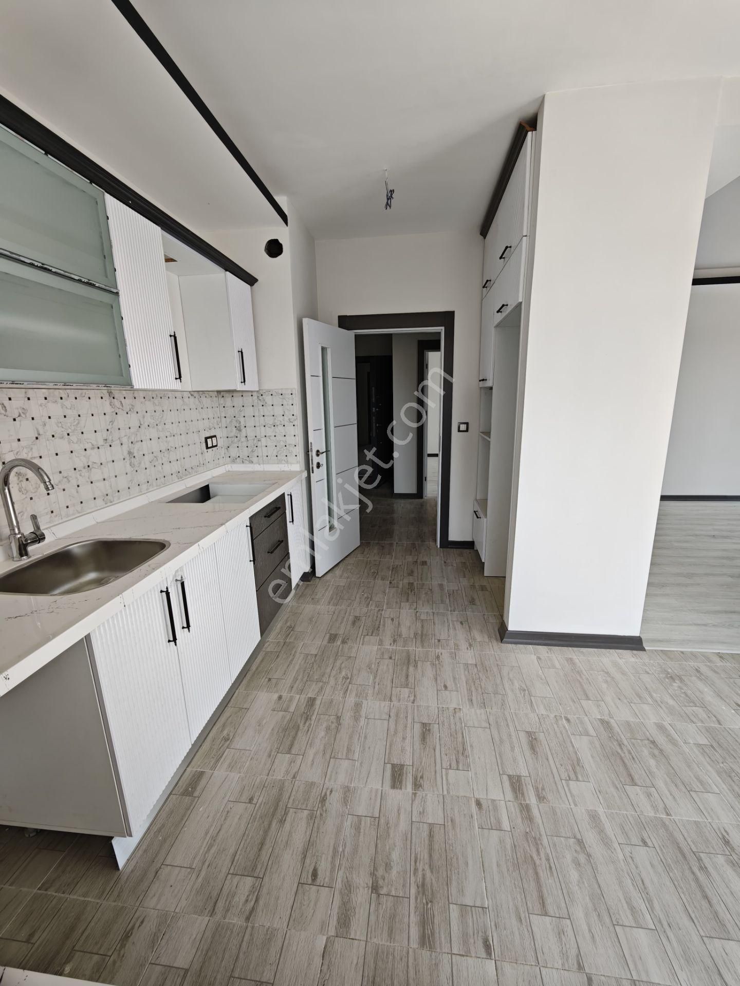 Bahçelievler Mah. Kombili Kısa Katlı Giy. Odalı Kaçmaz Daire - Görsel 15