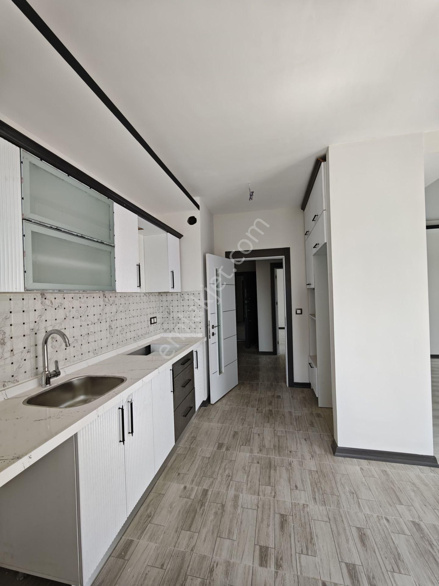 Bahçelievler Mah. Kombili Kısa Katlı Giy. Odalı Kaçmaz Daire - Görsel 3