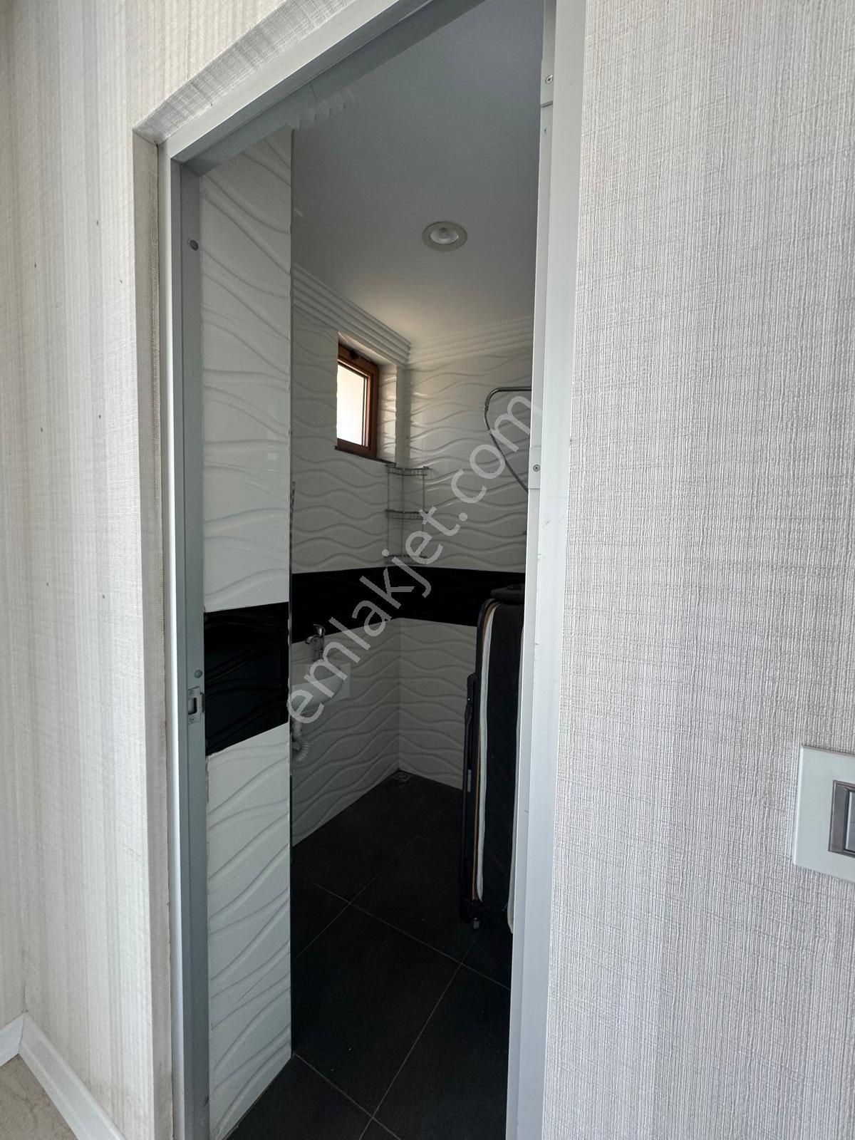 Çengelköy 'de Manzaralı Müstakıl Havuzlu Kiralık Villa - Görsel 7