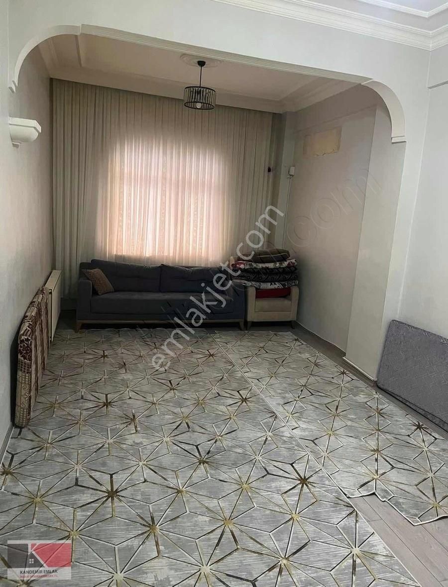 Kandemir Emlaktan Bağcılar Çınar Mah. Kiralık Daire 115 M2