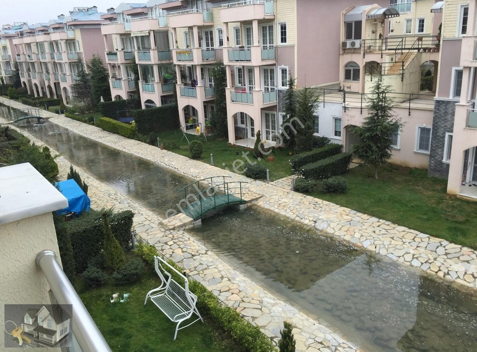 Sancaktepe Alice Villagede Çift Balkonlu Arakat