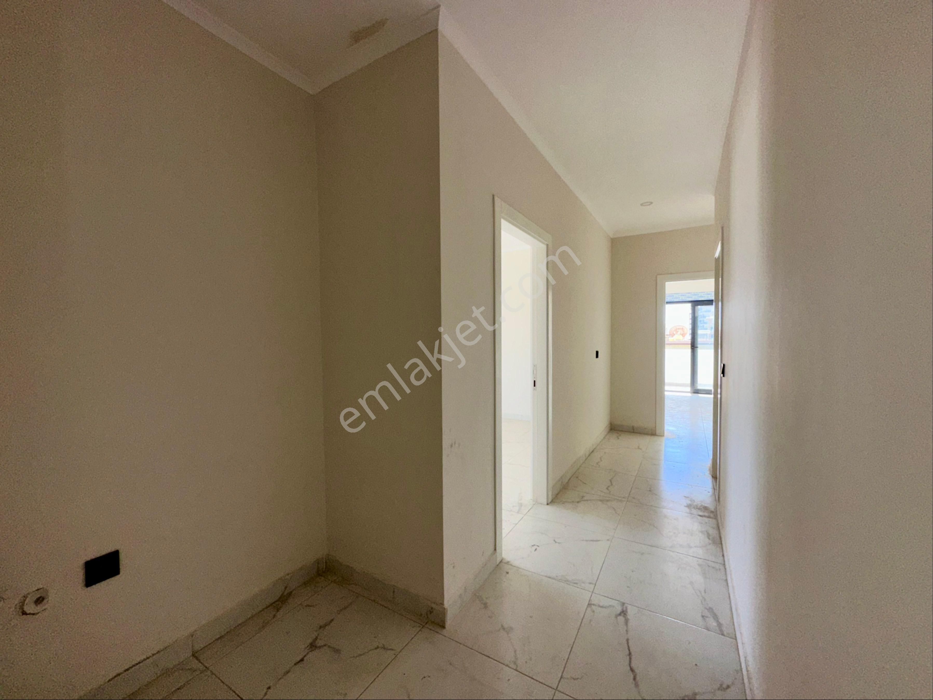 Mahmutlar’da 5+1 Düz Ayak Sıfır Daire - Görsel 15