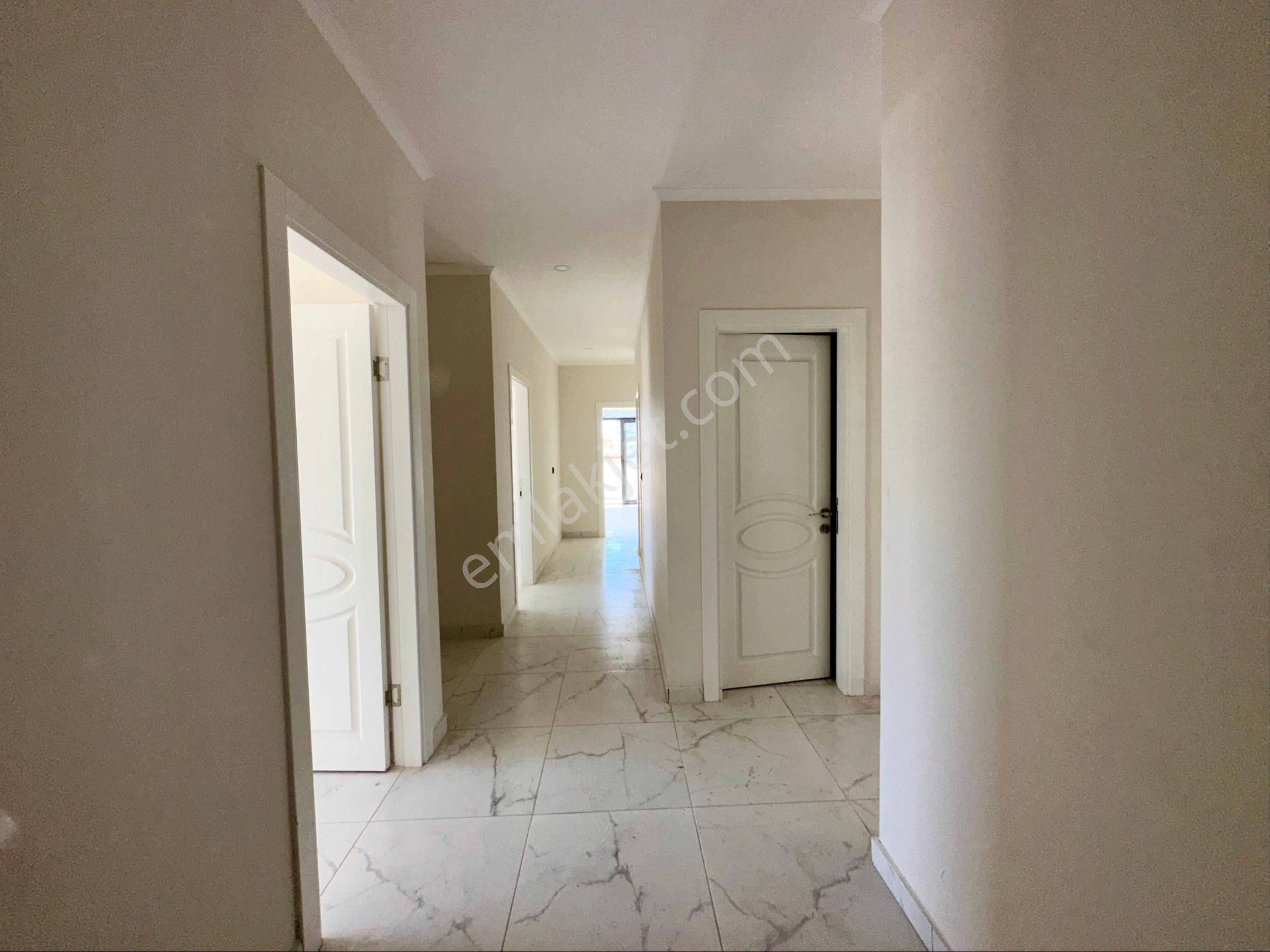 Mahmutlar’da 5+1 Düz Ayak Sıfır Daire - Görsel 16