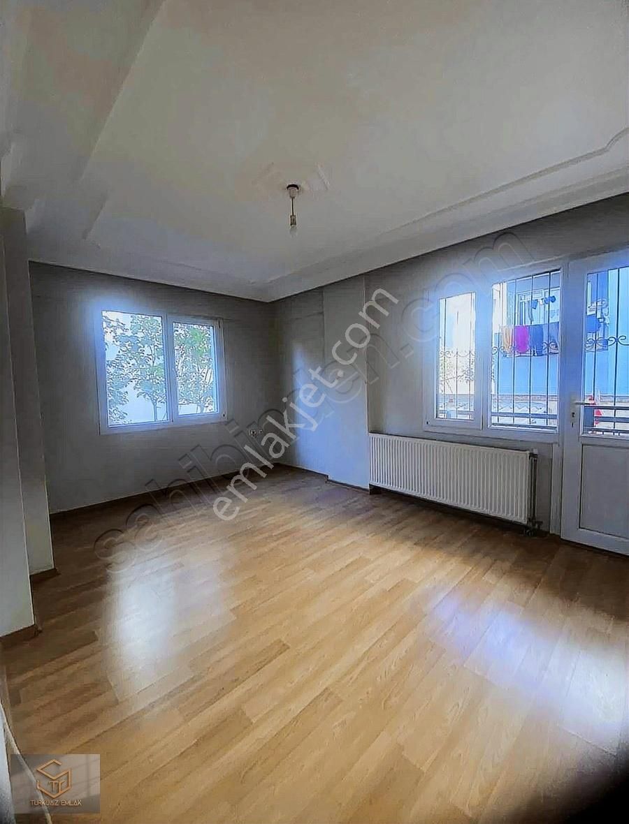 Menemen Uğurmumcu Mahallesinde 3+1 Kiralık Daire