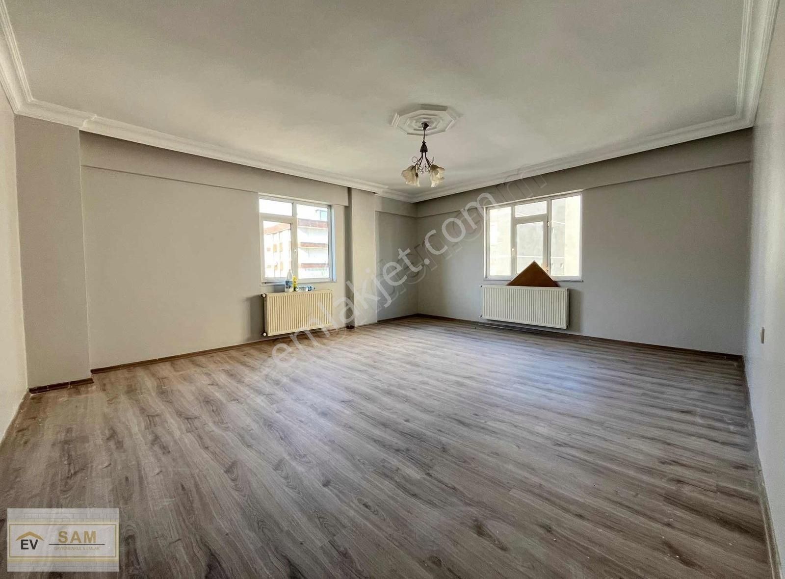 Evsam'dan Atakum-esenevler Tranvaya 50 Metre 150m2 Dublex 3+1