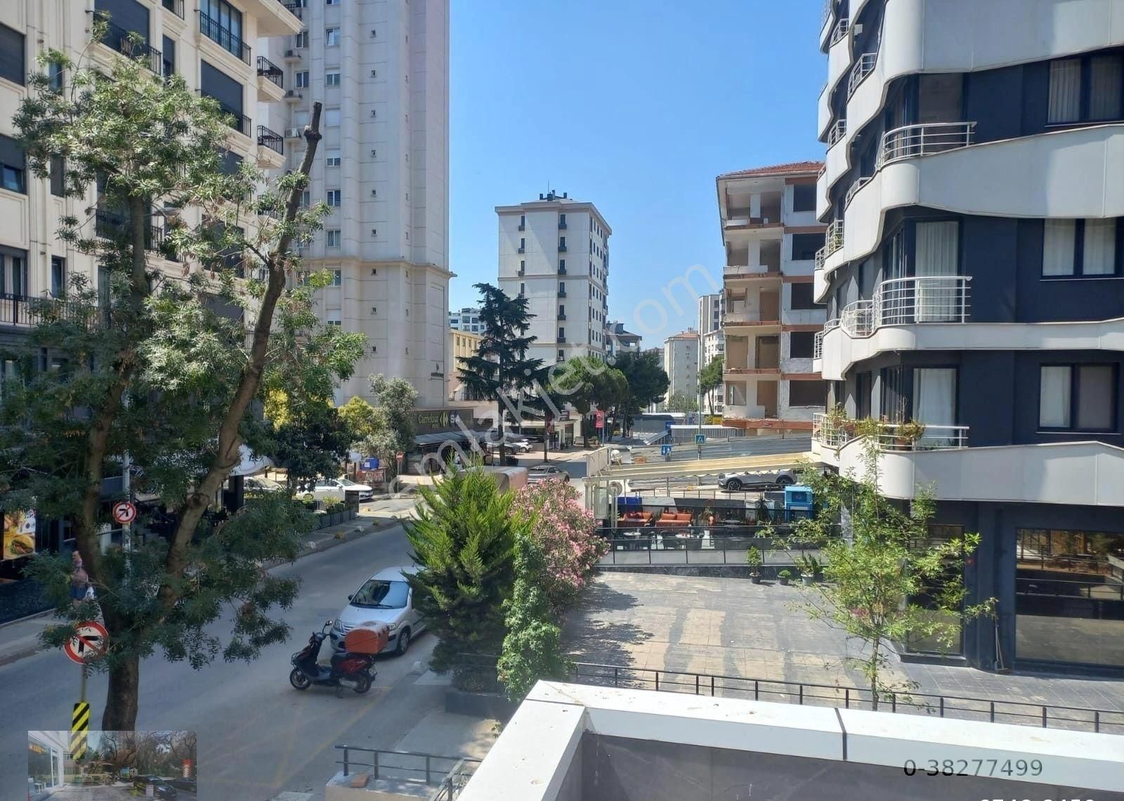 Bostancı Da Yeni Binada Merkezi Konumda 2+1 Net 75m2