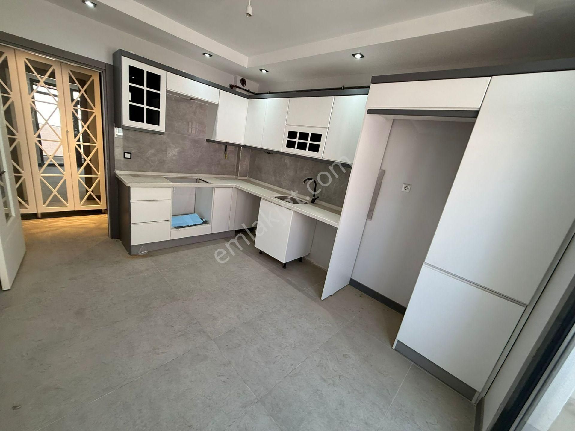 Batıkent Sınırı Arakat Lüx Özel Garajlı 3+1 Daire Bms-46