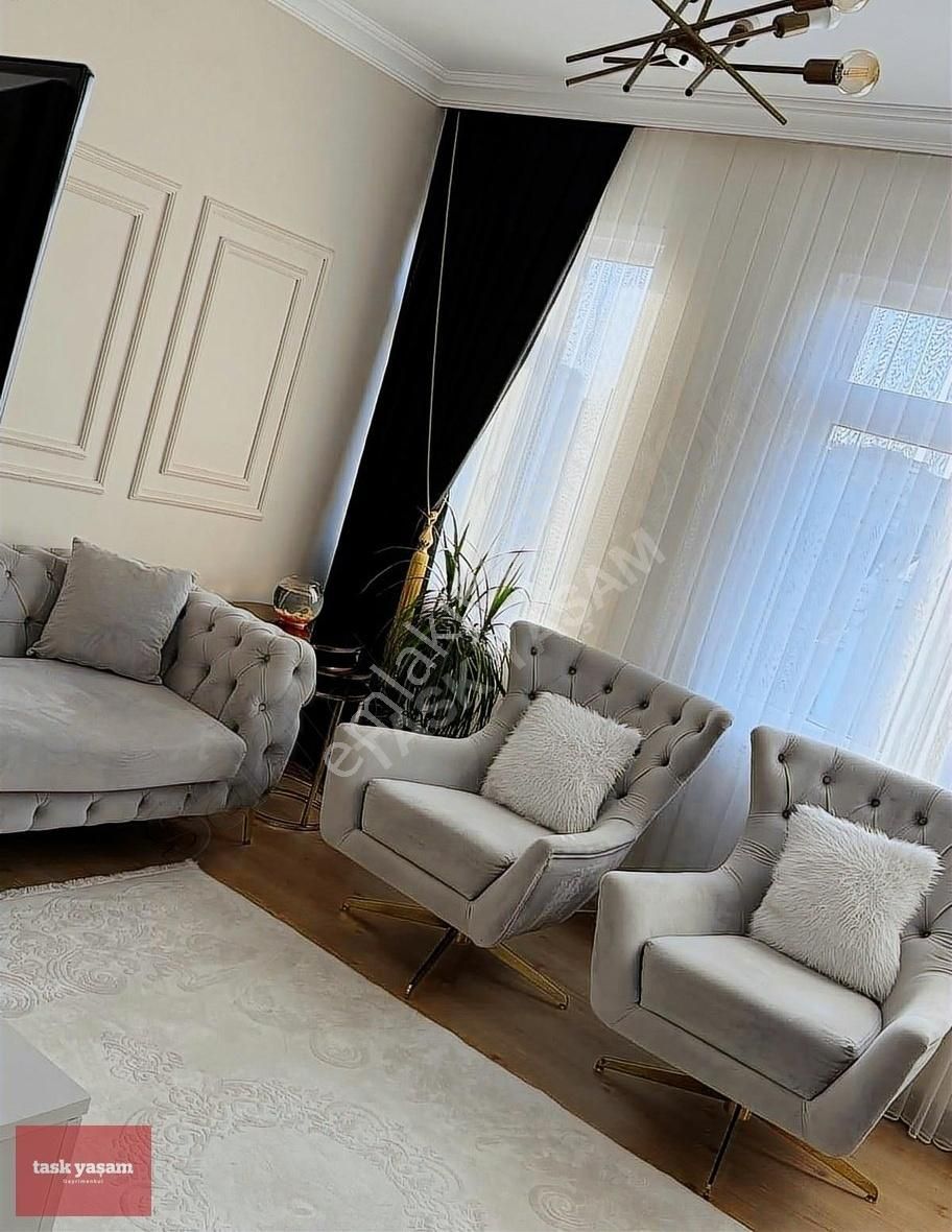 Beyoğlu Hacıahmet'te Masrafsız 2+1 Fırsat Satılık Daire