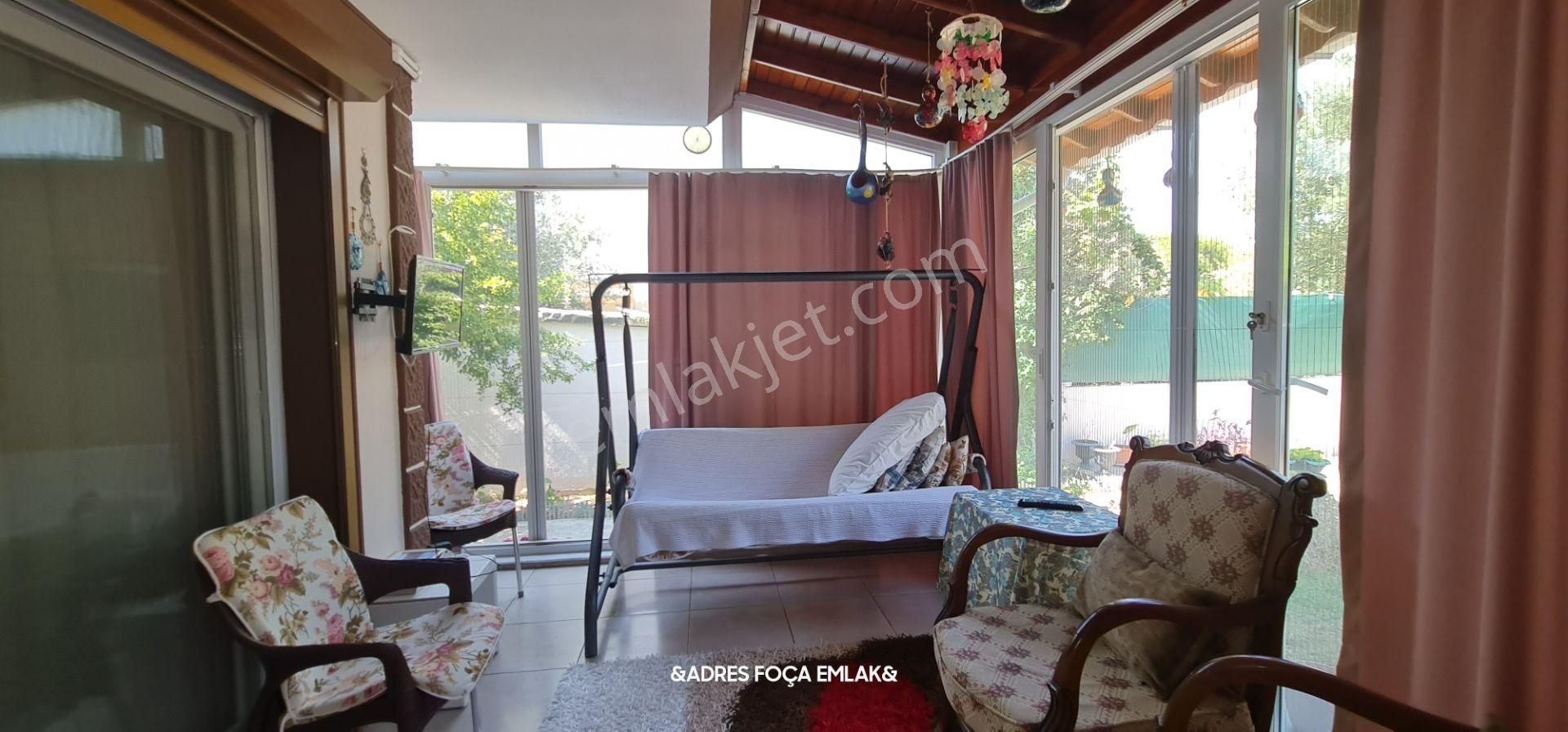 Yenifoça Gencellide Satılık 3+1 Doğalgazlı Dubleks Villa - Görsel 14