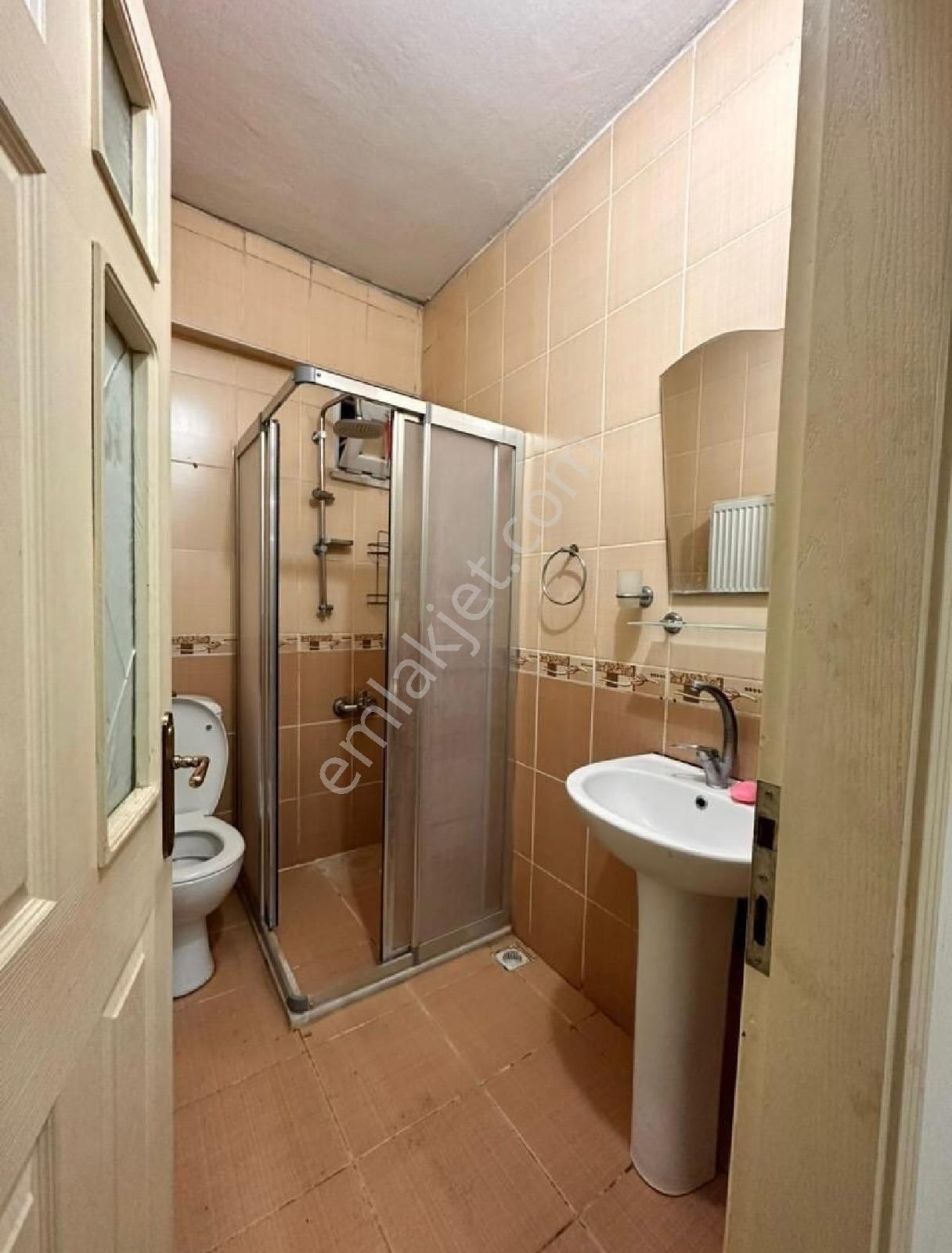 Samsun İlkadım Bahçelievler Mahallesi'nde Şehir Merkezinde 3+1 Kiralık Daire