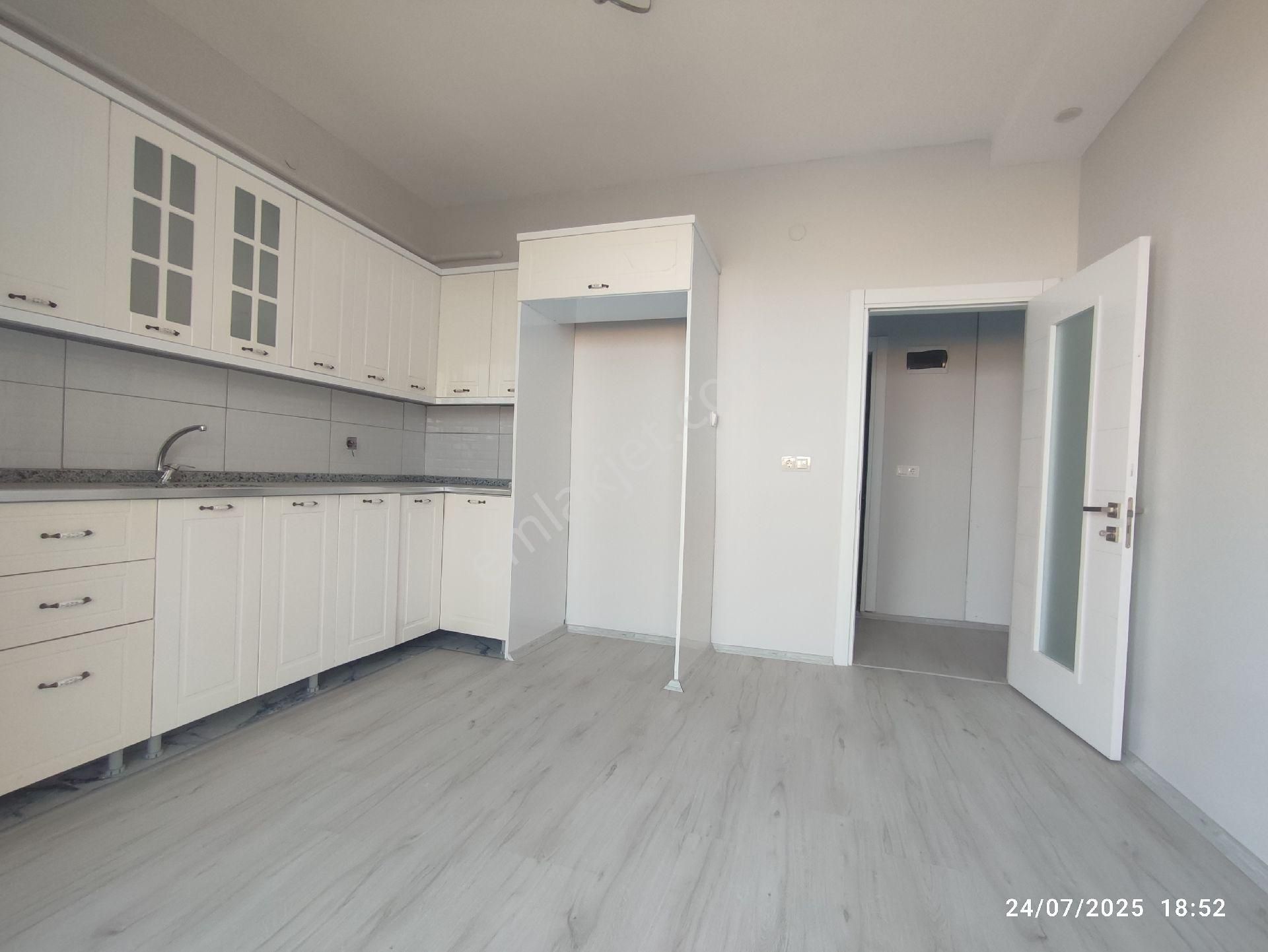 Altınşehir Mahallesi'nde Satılık 3+1 Daire