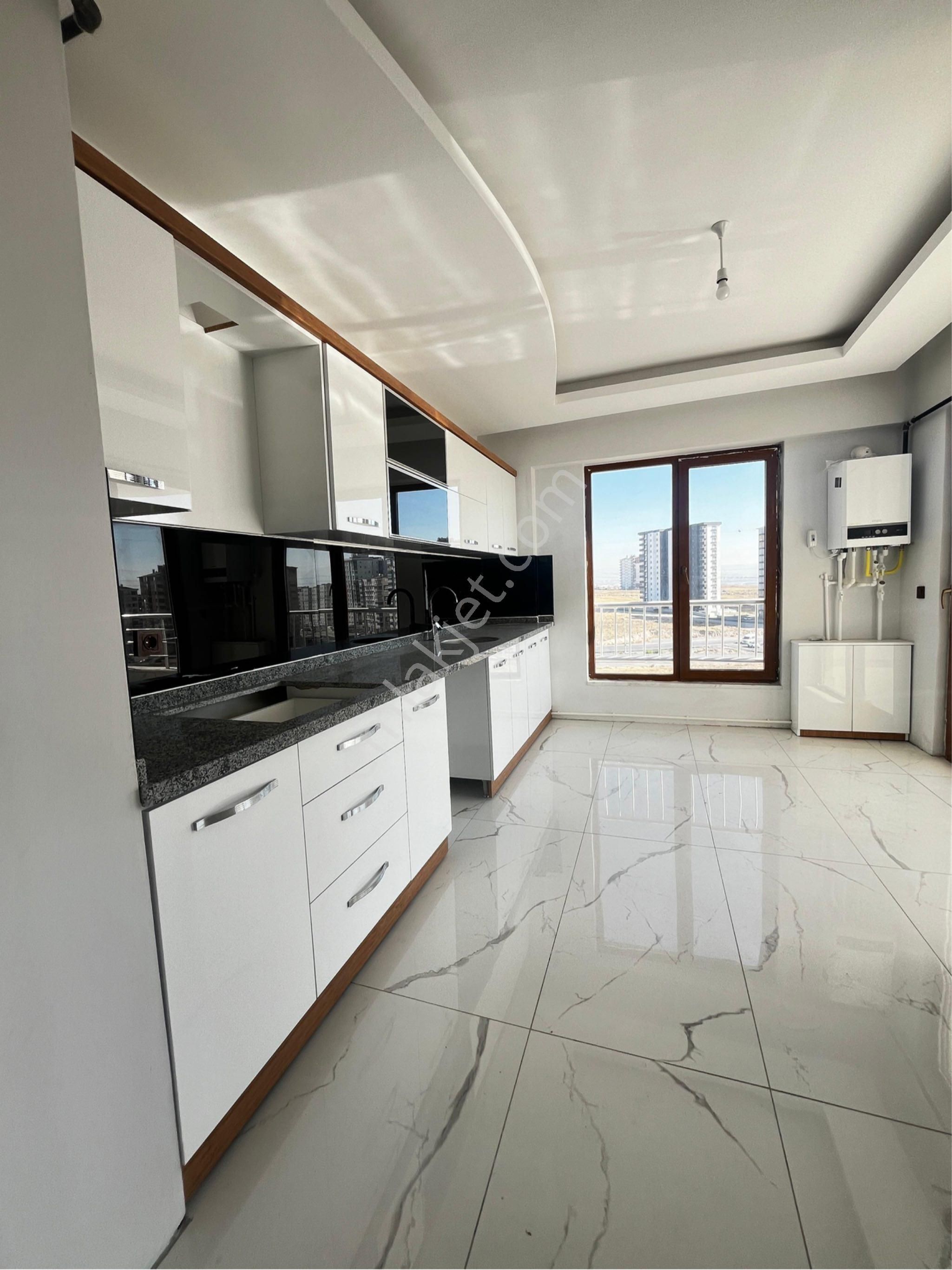 Erkilet Osmangazi Mah Kombili Yatırımlık 4+1 Ultralüx Geniş Satılık Daire 💫