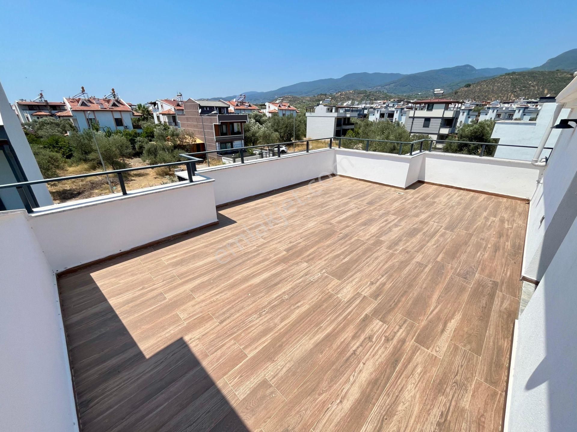 Sezgin Emlak'tan Güre'de 6+1 Deniz Manzaralı Satılık Lüx Triplex - Görsel 30