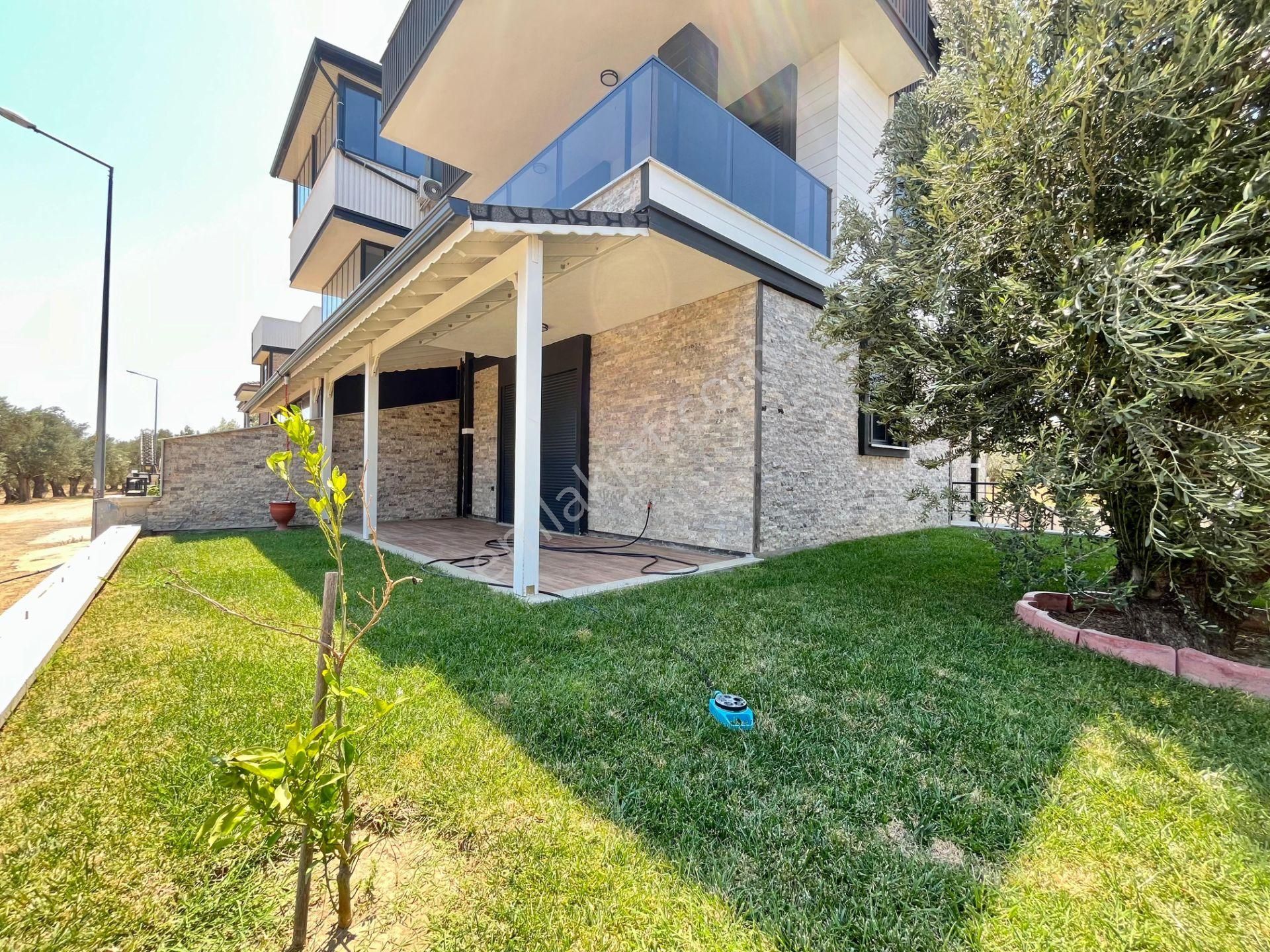 Sezgin Emlak'tan Güre'de 6+1 Deniz Manzaralı Satılık Lüx Triplex - Görsel 4