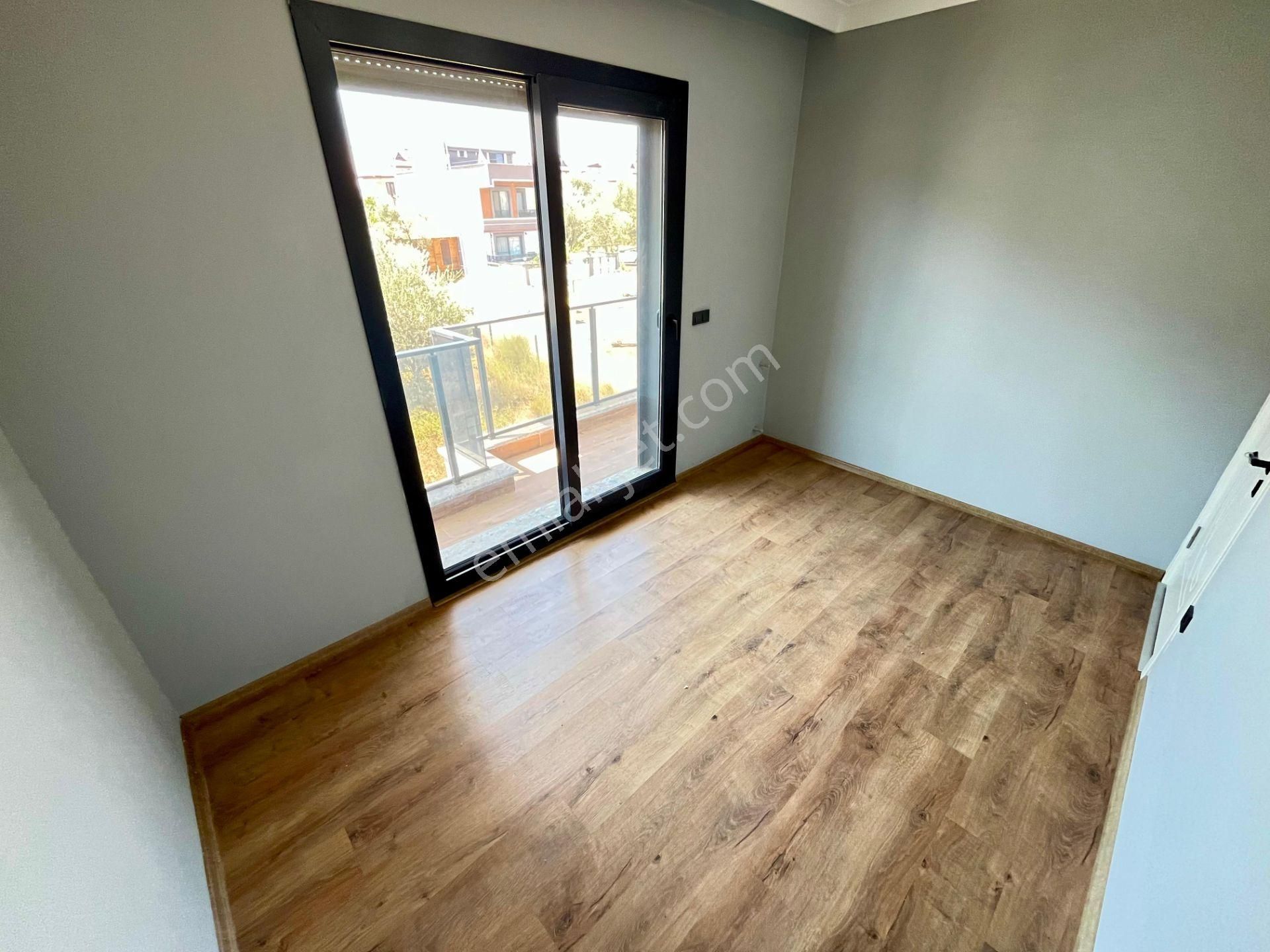 Sezgin Emlak'tan Güre'de 6+1 Deniz Manzaralı Satılık Lüx Triplex - Görsel 21