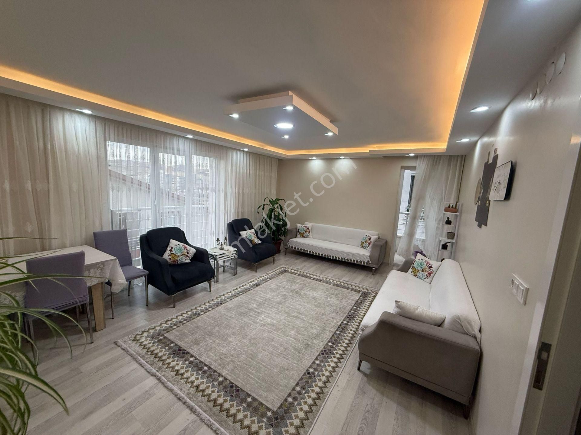 Atapark'ta Manzaralı Ebeveyn Banyolu Geniş Sevenlere Özel 3+1