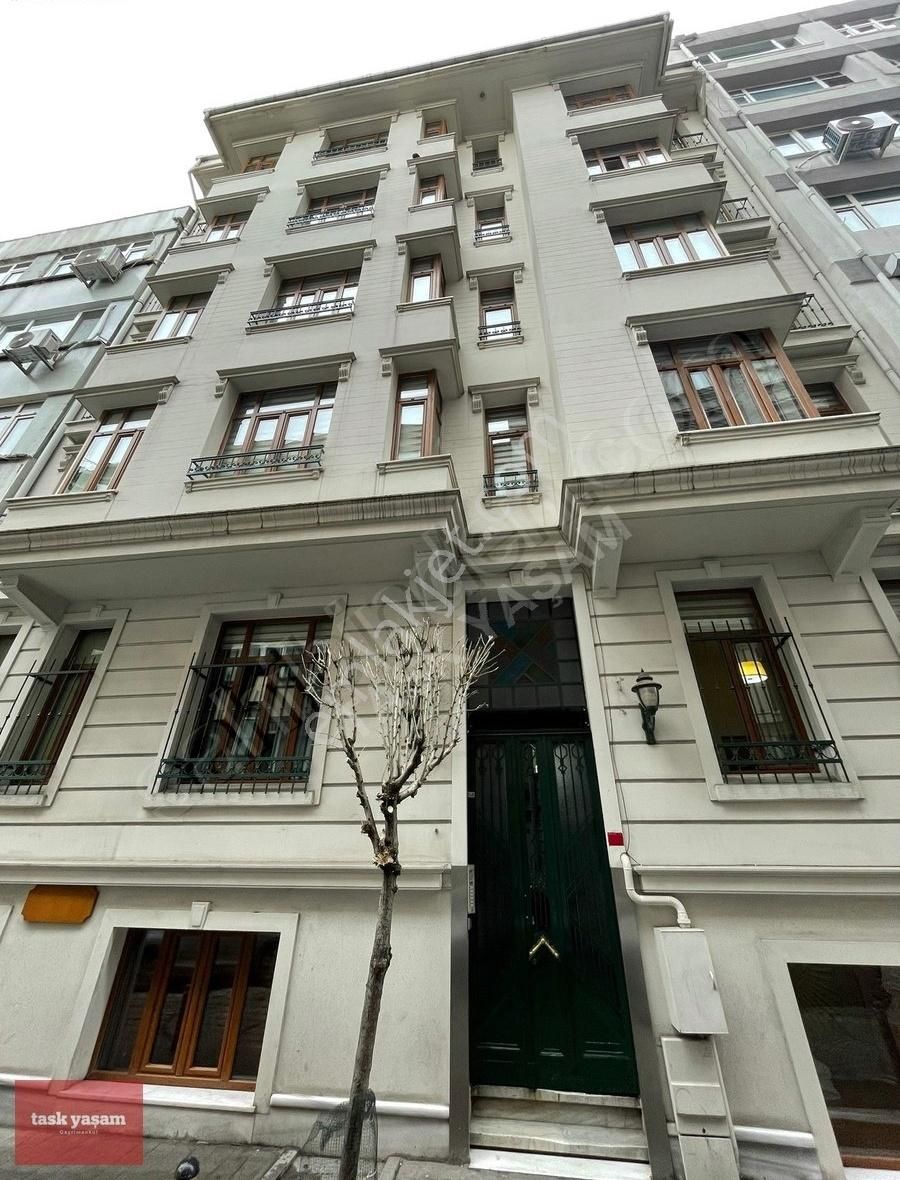 Şişli Bomonti'de Otel Konseptli Eşyalı Ferah 2+1 Kiralık Daire