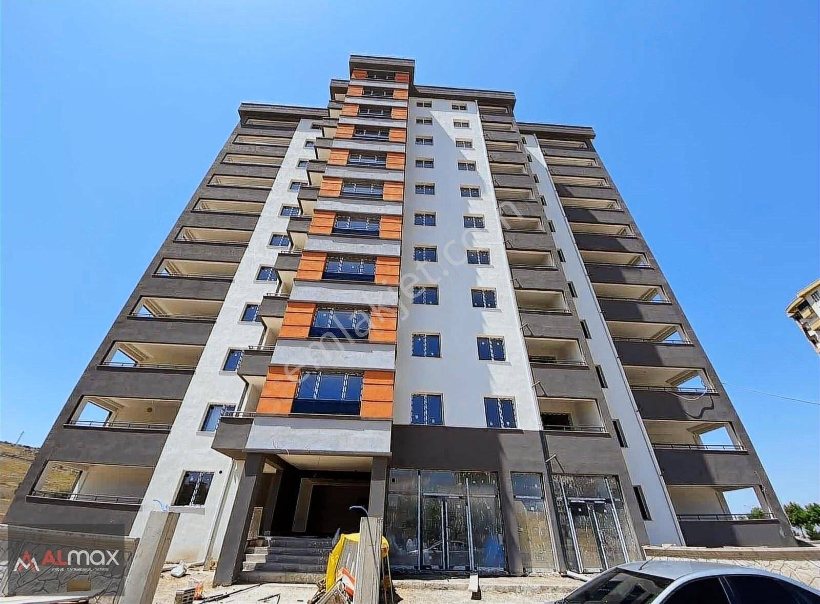 Serkent Toki Kavşağında Sıfır 3.5+1 Satılık Ultra Lüks Daireler