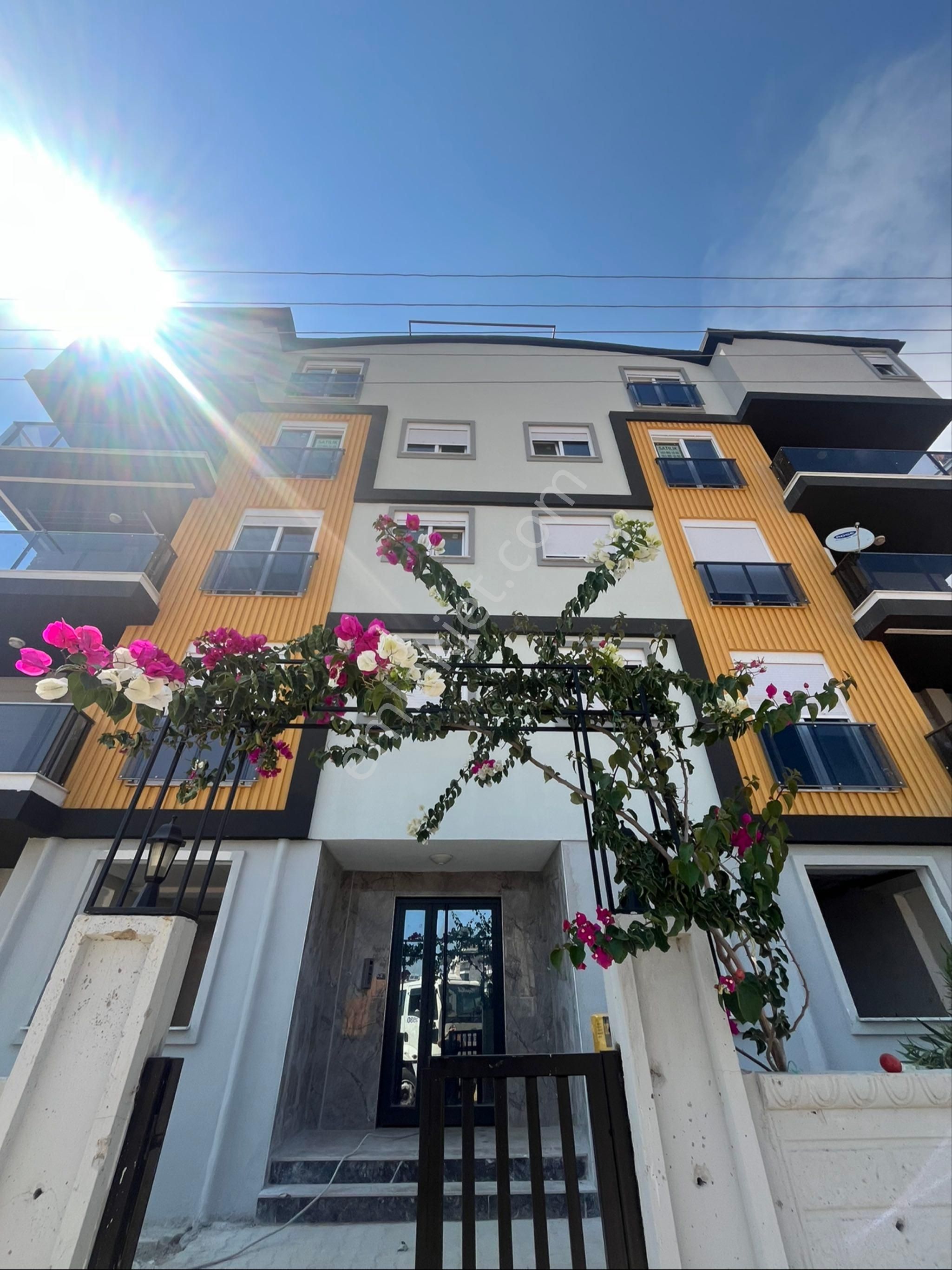 Aksu Macun’da Emsalsiz Sıfır 4+1 170 M2 Dubleks - Görsel 2