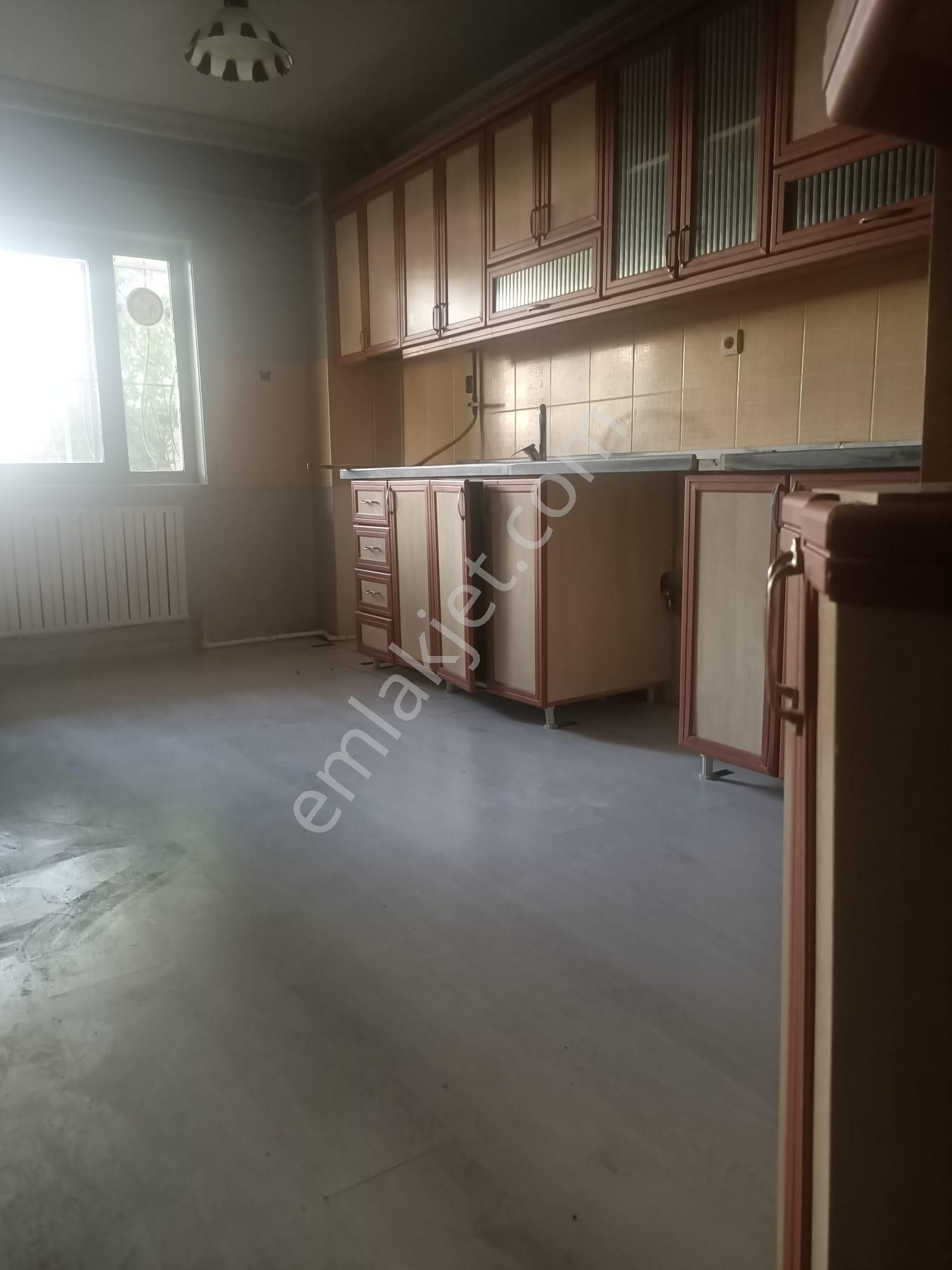 Atılım Gold Emlaktan Erzurum Dadaşkent'te 3+1 Kiralık Daire