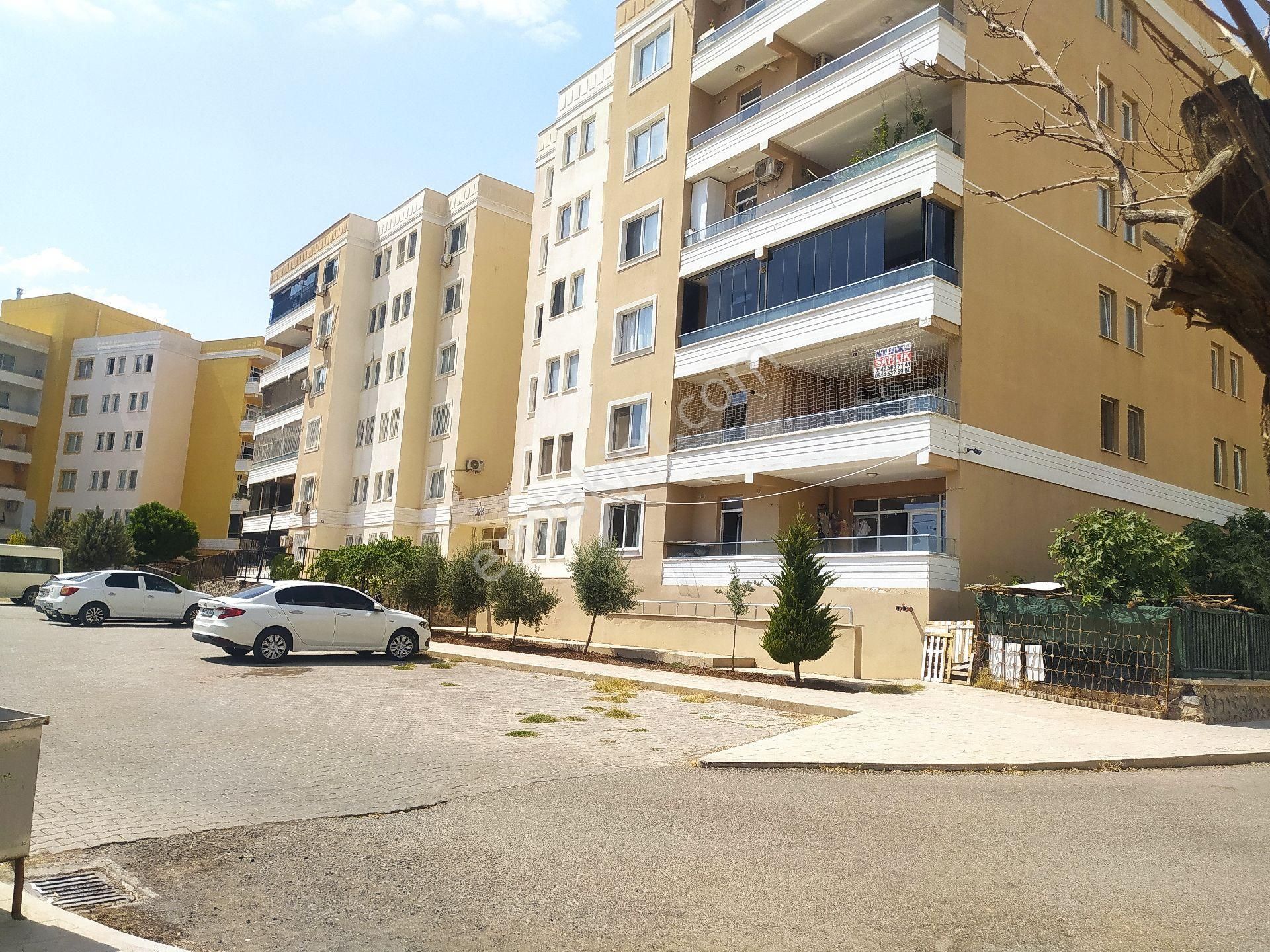 Karaköprü Seyrantepe Mah Köşe Başı Arakat