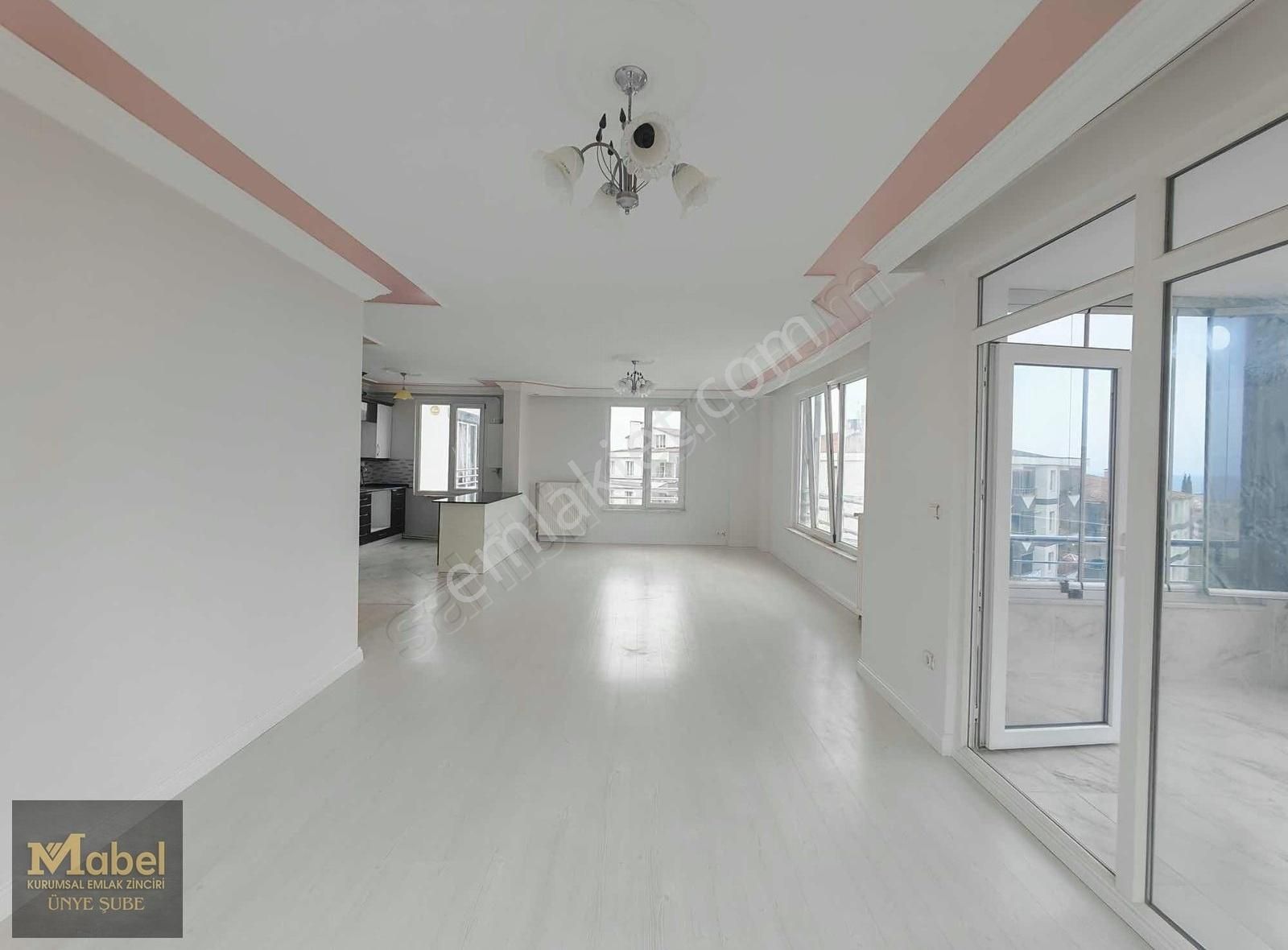 Mabel'den Atatürk Mahallesinde Ferah Geniş Kiralık Daire