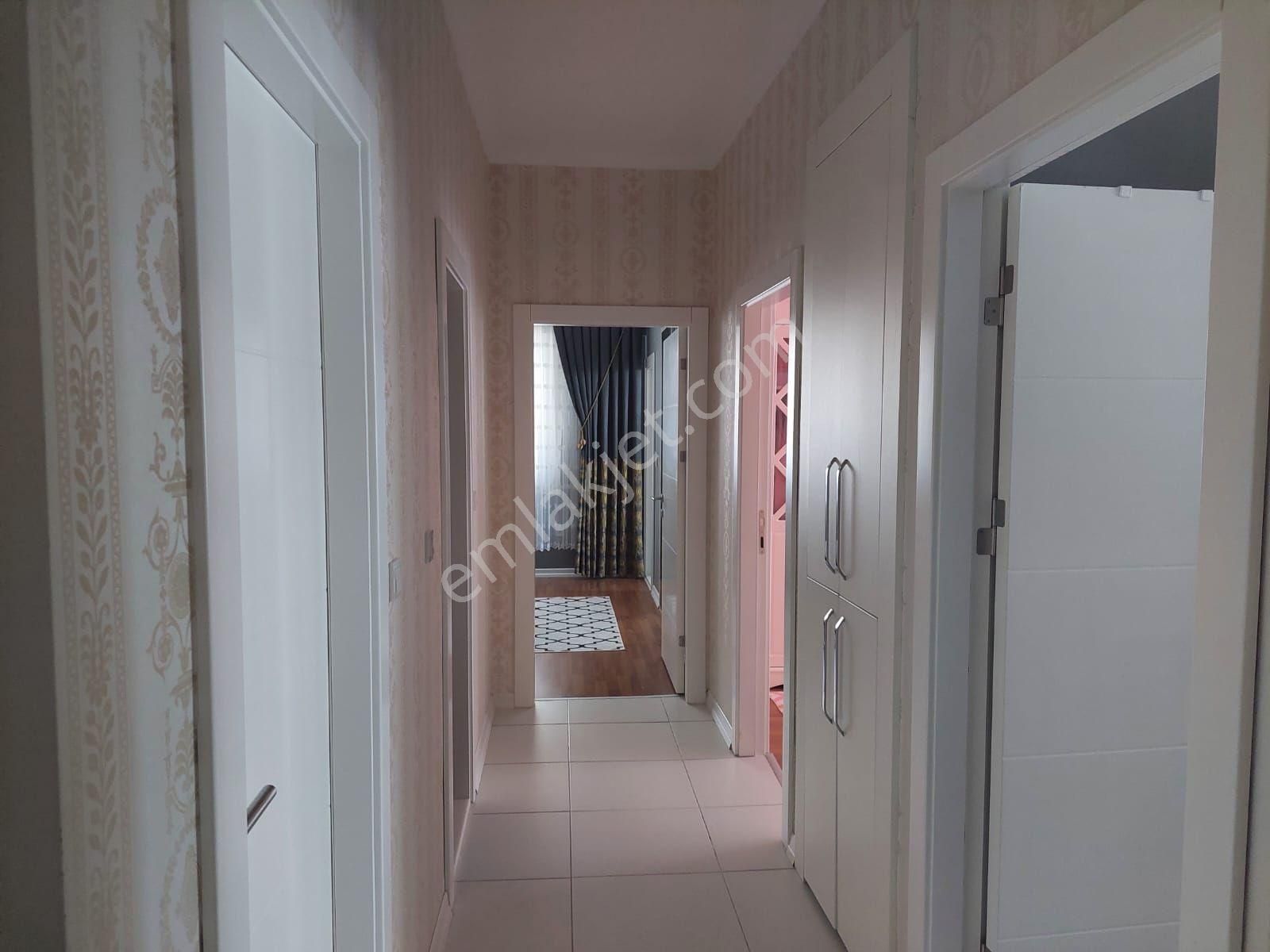 Fatih Sultan Mehmet Caddesinde Ebeveyn Banyolu 4+1 Satılık Daire - Görsel 28