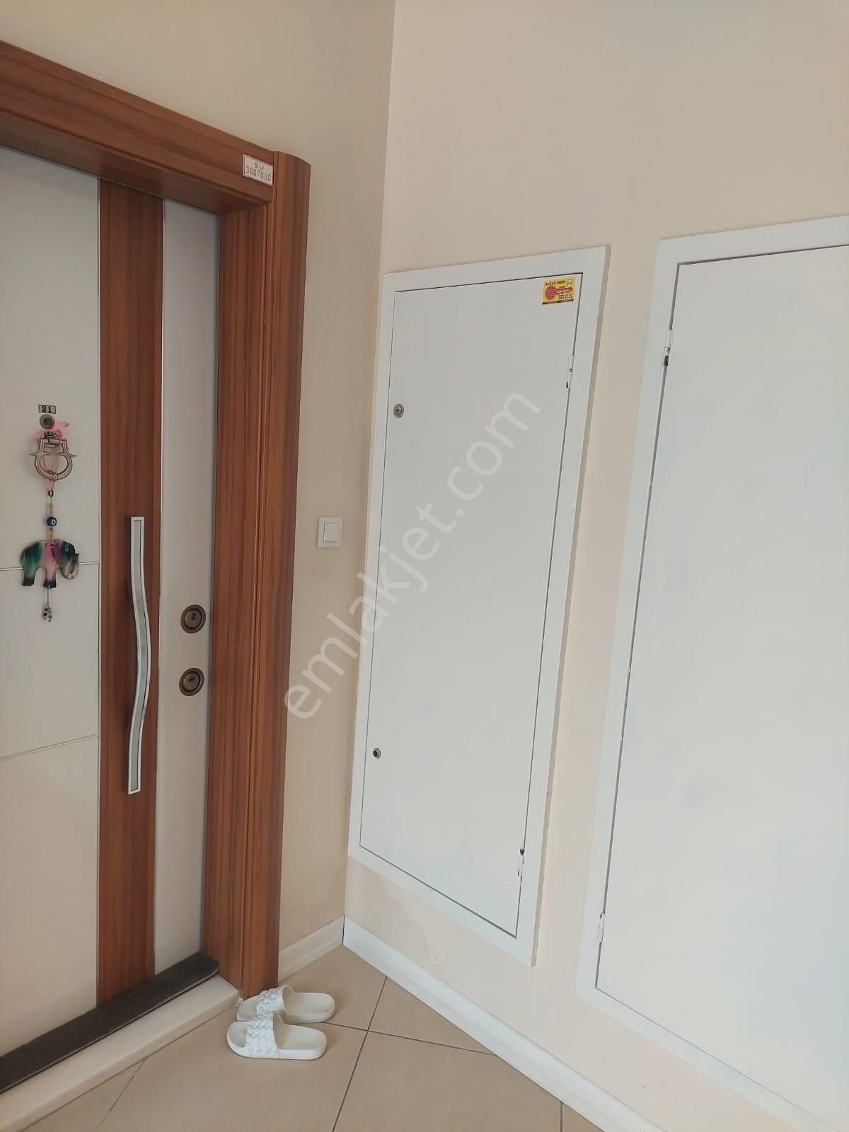 Fatih Sultan Mehmet Caddesinde Ebeveyn Banyolu 4+1 Satılık Daire - Görsel 13