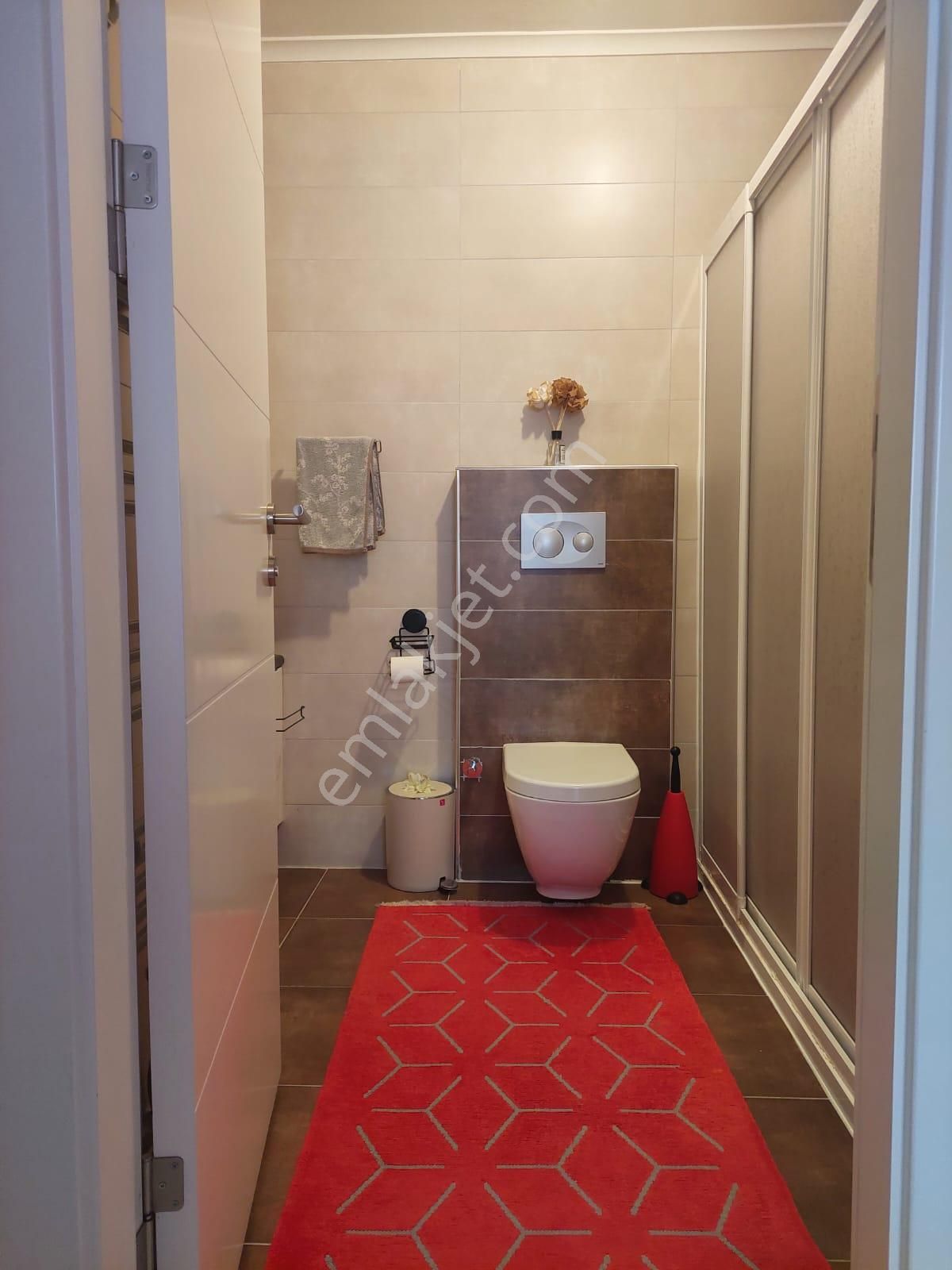 Fatih Sultan Mehmet Caddesinde Ebeveyn Banyolu 4+1 Satılık Daire - Görsel 11