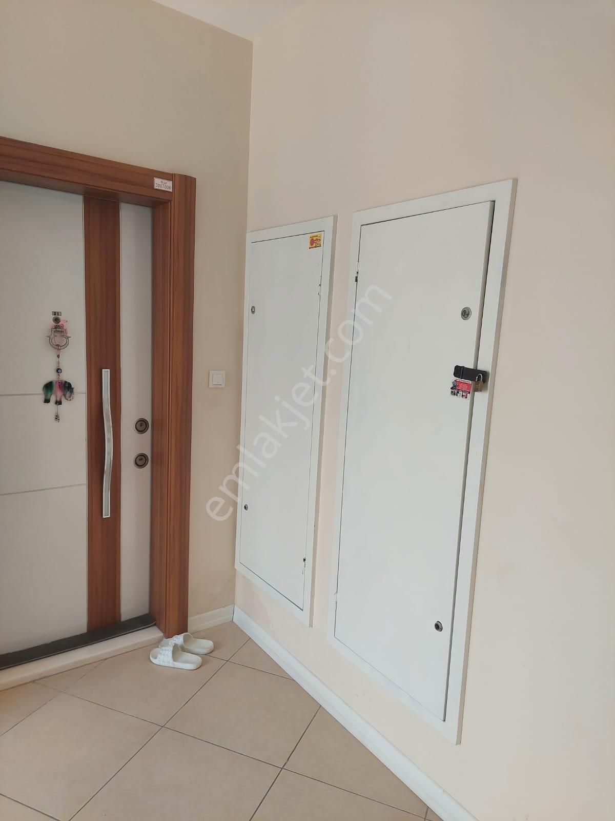 Fatih Sultan Mehmet Caddesinde Ebeveyn Banyolu 4+1 Satılık Daire - Görsel 8