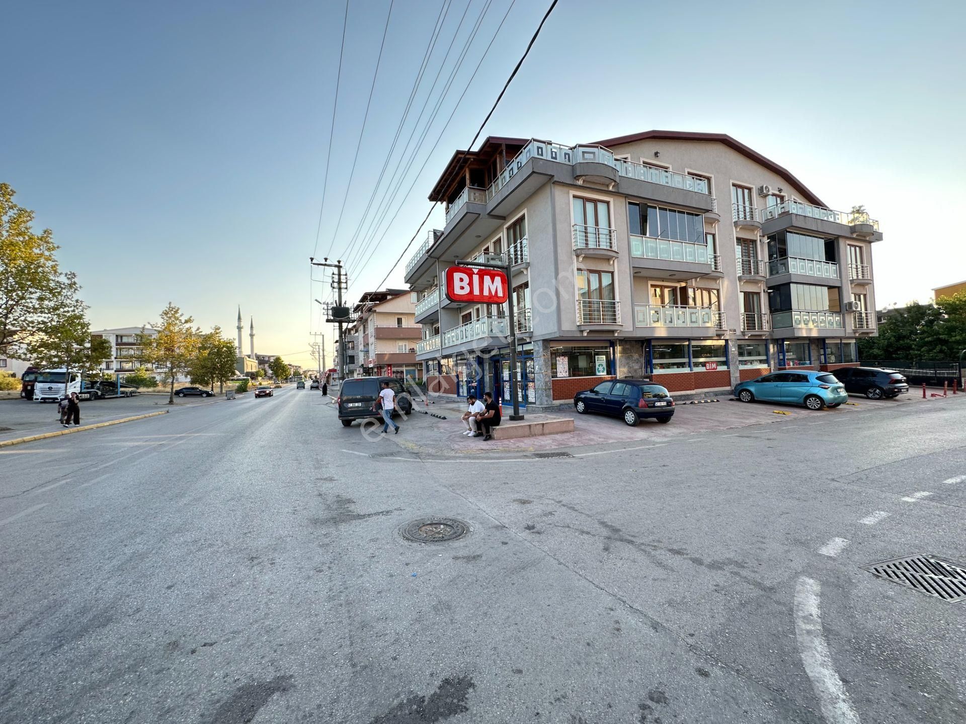 Cb Akademi Kartepe Fsm De Merkezi Konumda 2+1 Geniş Ara Kat
