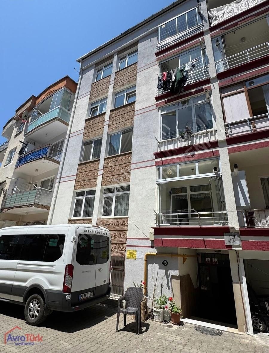 Hacımiktat'da Giriş Kat Satılık 2+1 Daire