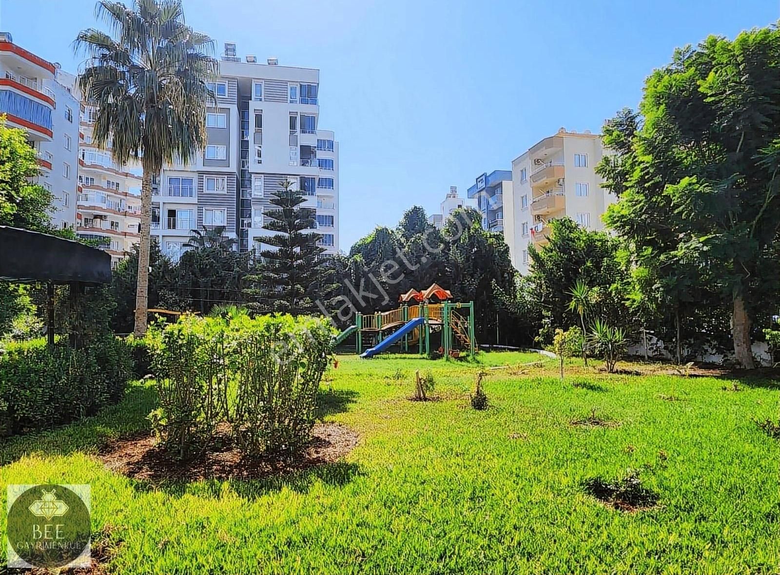 Bee'den Site İçeresinde Merkezi Konumlu Lüx Daire