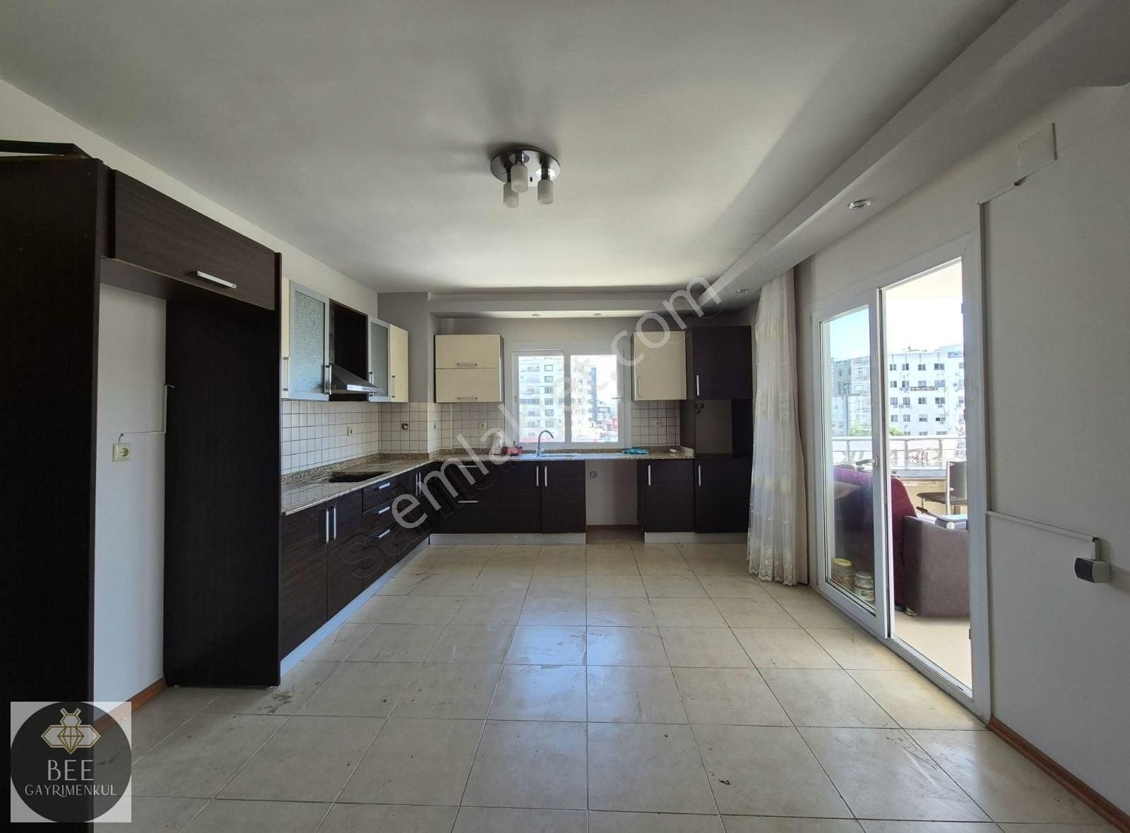 Bee'den Merkezi Konumlu 4+1 Kiralık Daire