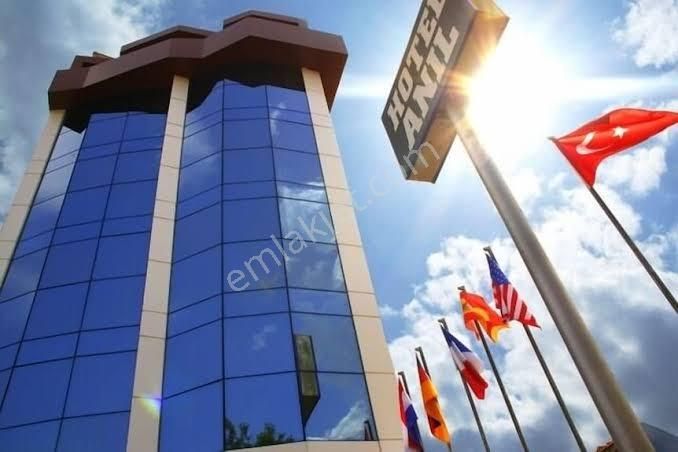 Bergama Merkezde Otel Olarak Kullanılan Çok Kıymetli Bina