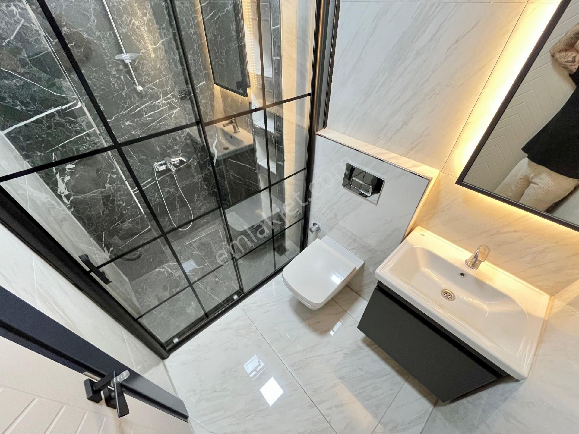 Akçay Sezgin Emlaktan Güre Sahilde Denize 300 Metre 3+1 Triplex Villa - Görsel 16