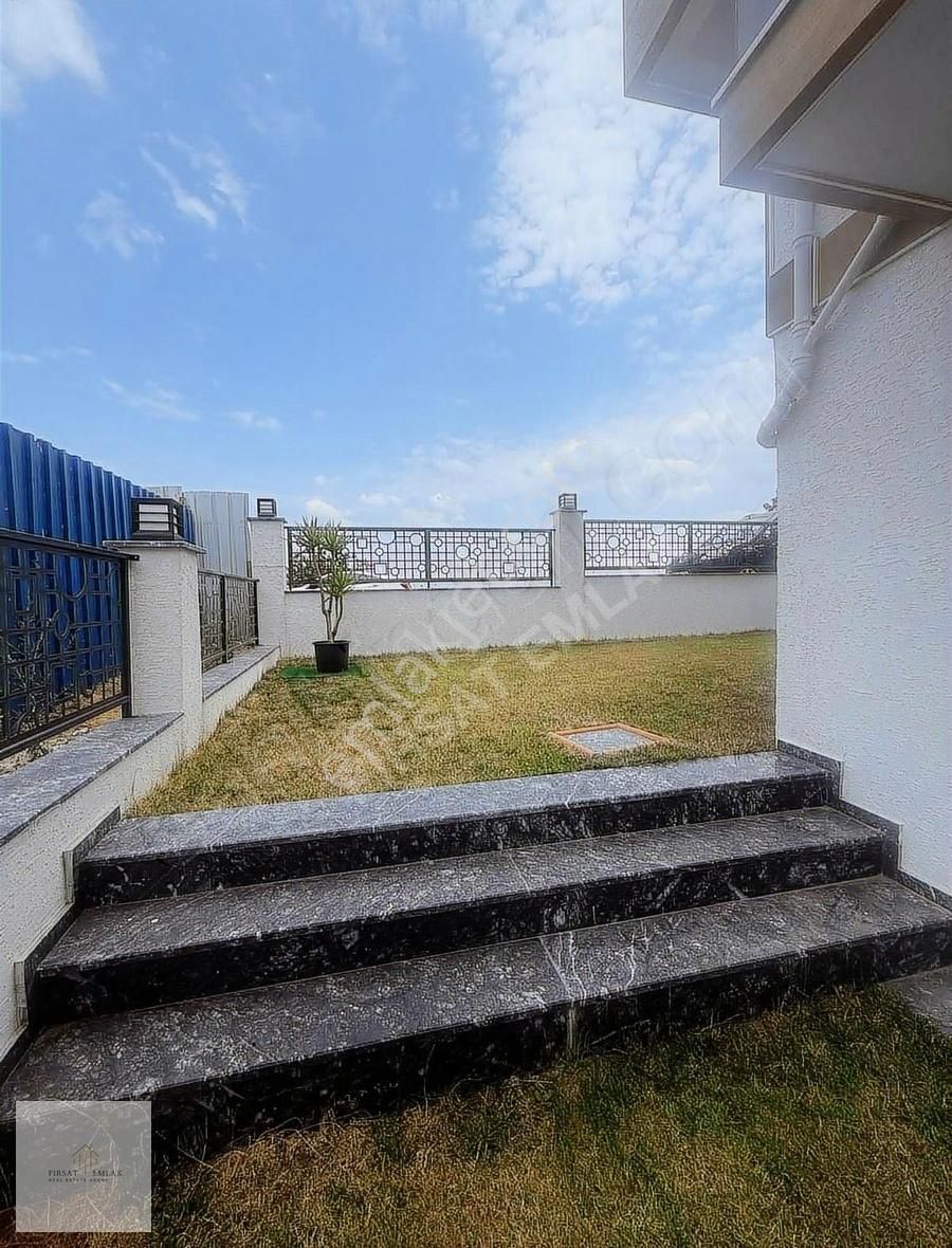 Çiftlikköy Bahçe Katı Satılık Ters Dubleks Daire
