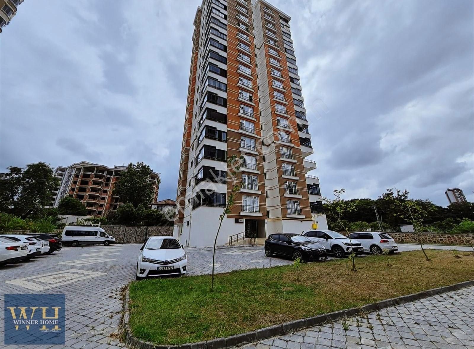 Dolunay Mahallesi Aysira 2 Sitesinde 3+1 Kiralık Daire