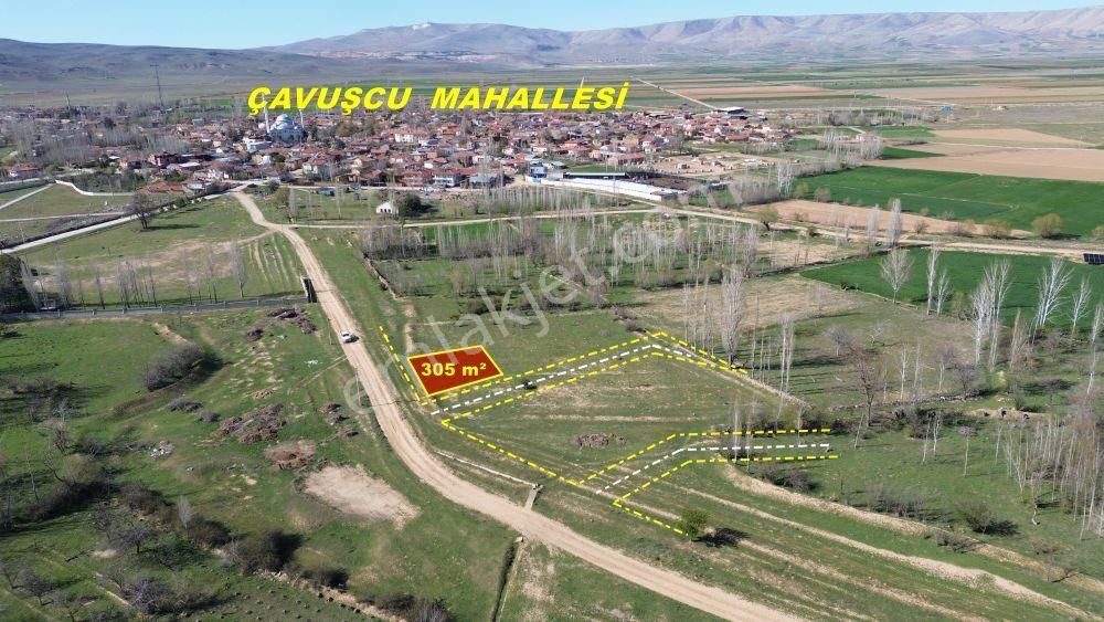 Konya / Ilgın / Çavuşcu Mahallesinde 305 M² Müstakil Tapulu Konut İmarlı Arsa