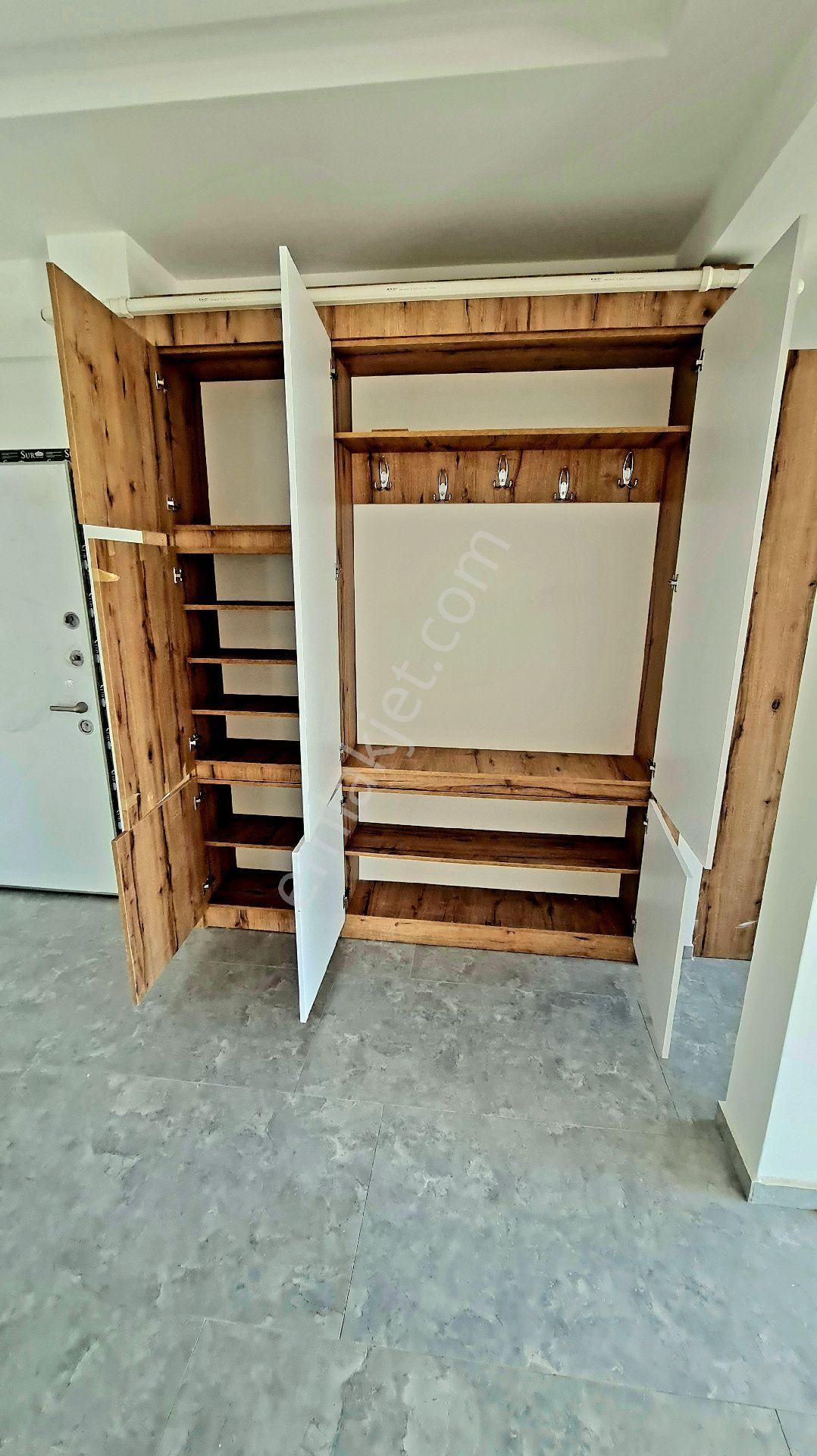 Kuşadası Merkez'de Sıfır Daire 3+1 Doğalgazlı Önü Açık 145 M2 Net Arakat Çok Geniş Daire - Görsel 9