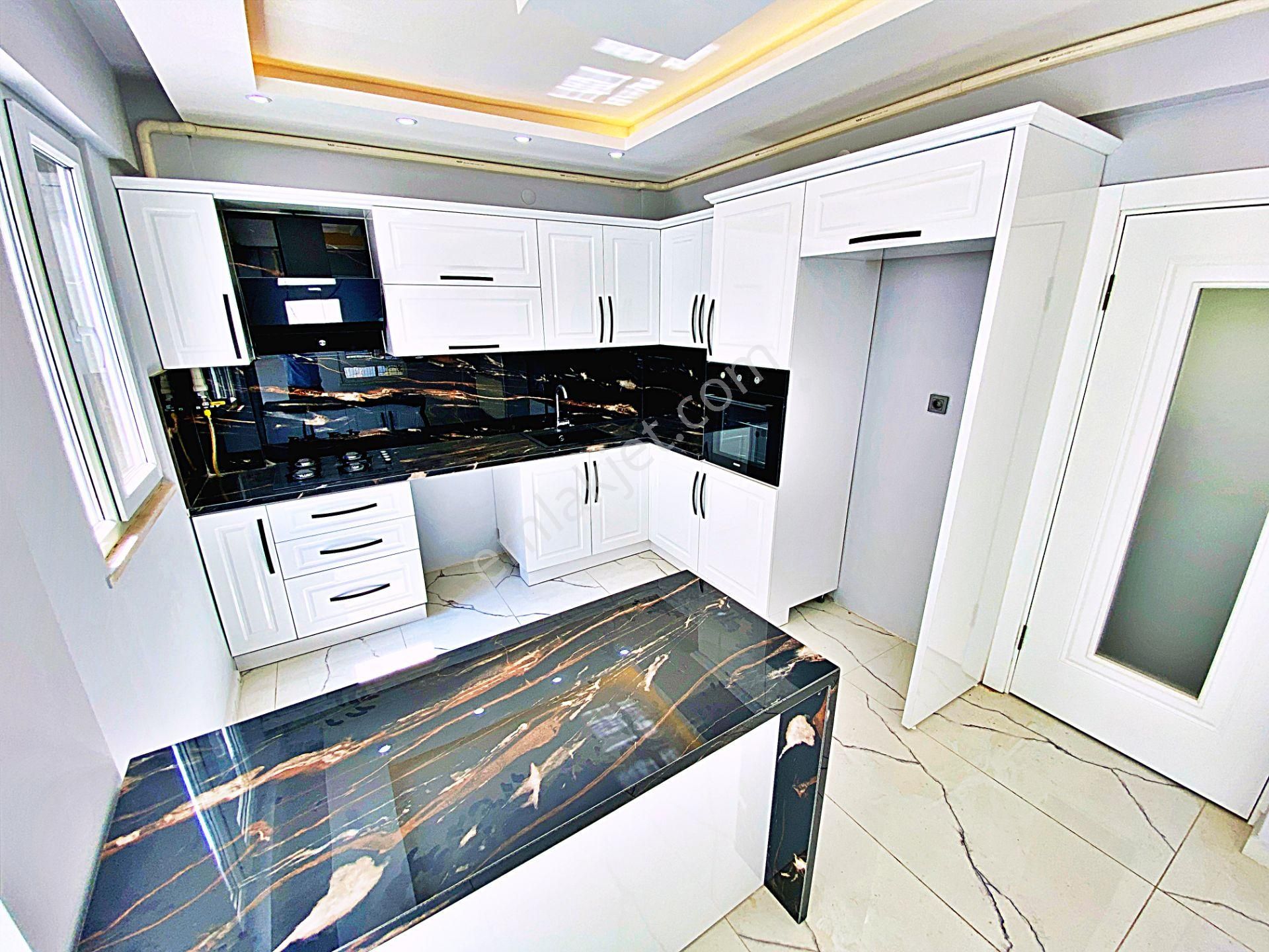 🏠gültaş Emlaktan Akçayda Satılık 6+1 Çift Mutfaklı Muhteşem Konumlu Villa