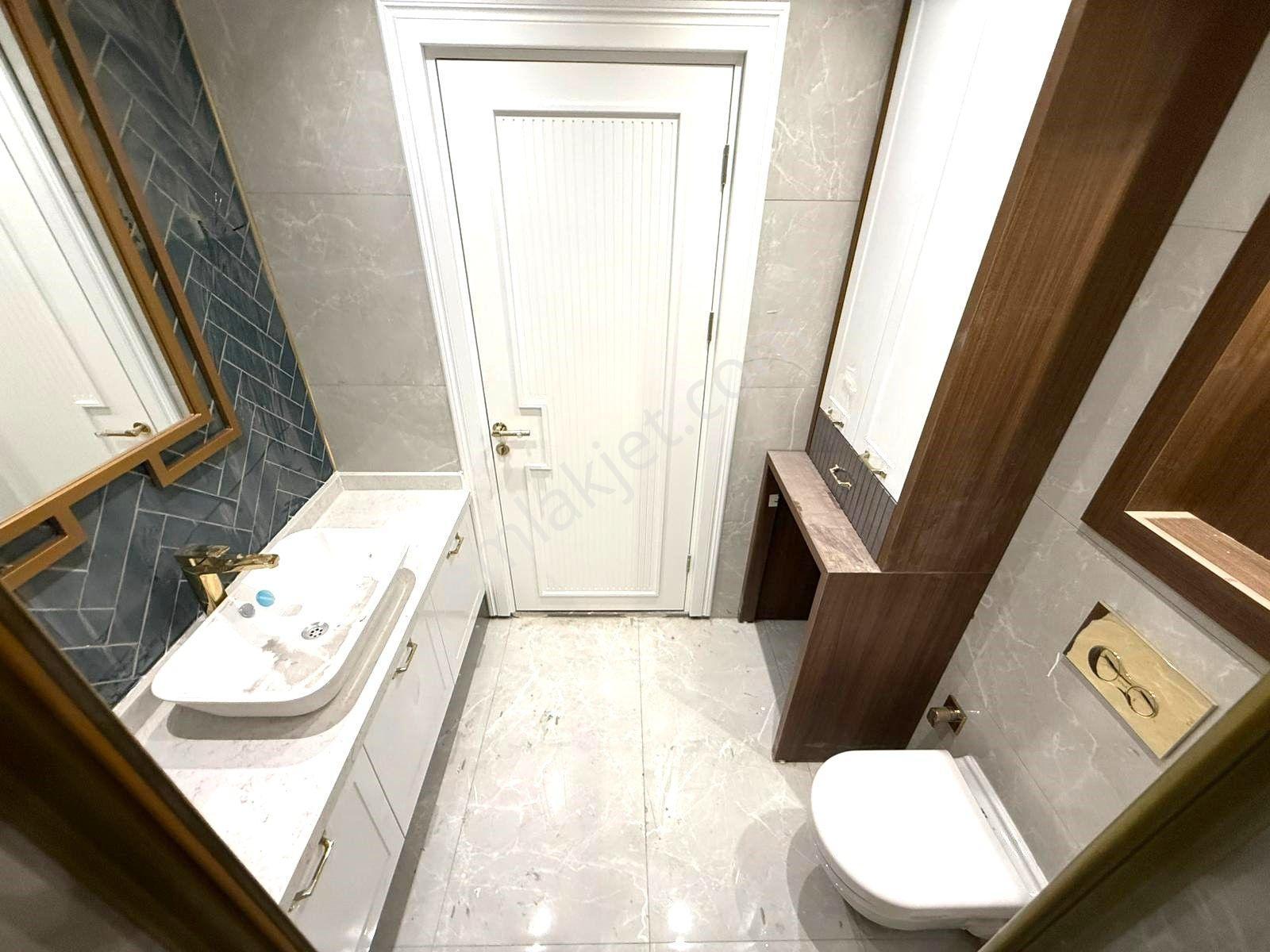Edremit Cennetayağı'nda Havuz Manzaralı 4+1 Ultra Lüks Daire - Görsel 27
