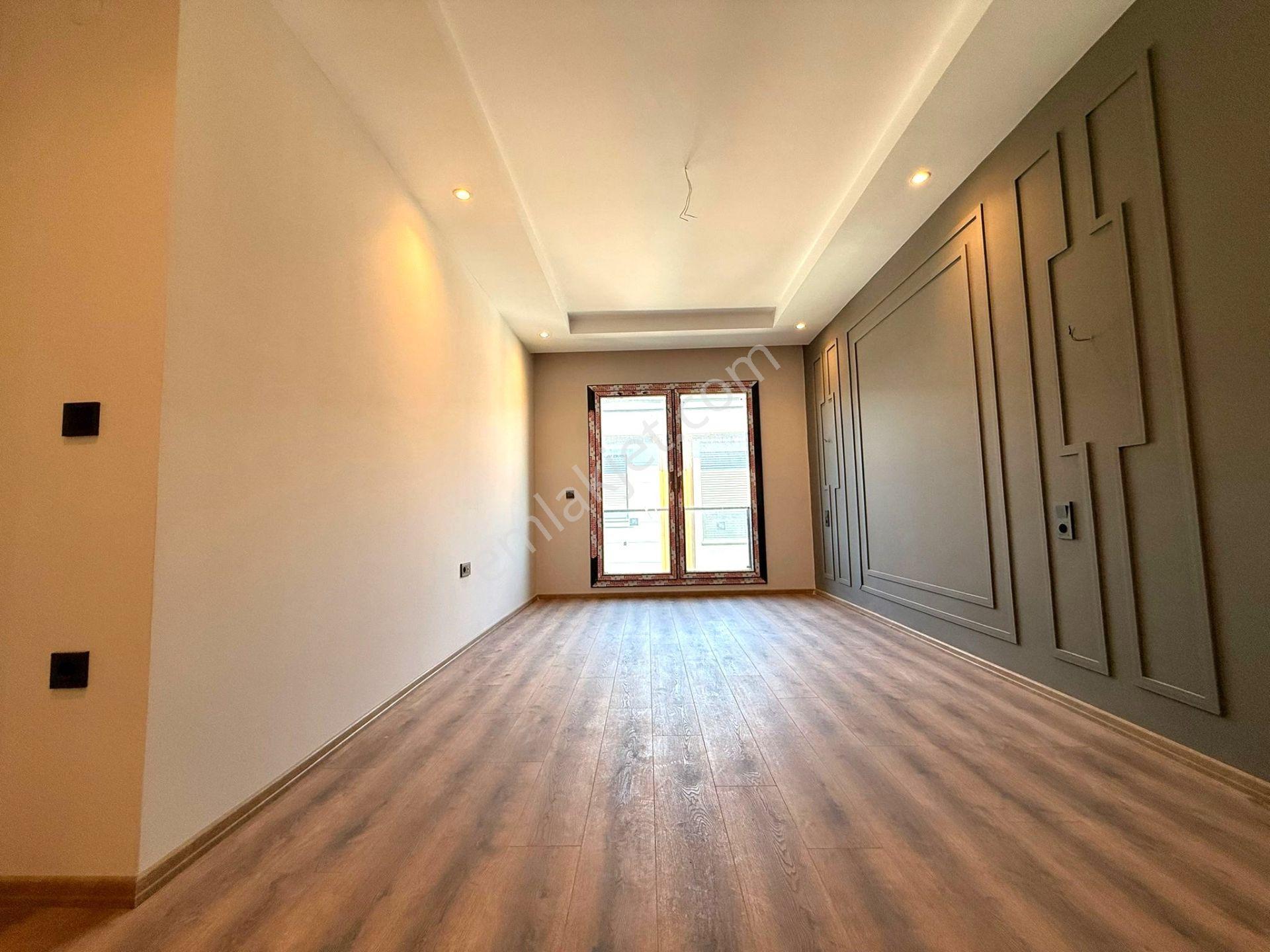 Edremit Cennetayağı'nda Havuz Manzaralı 4+1 Ultra Lüks Daire - Görsel 13