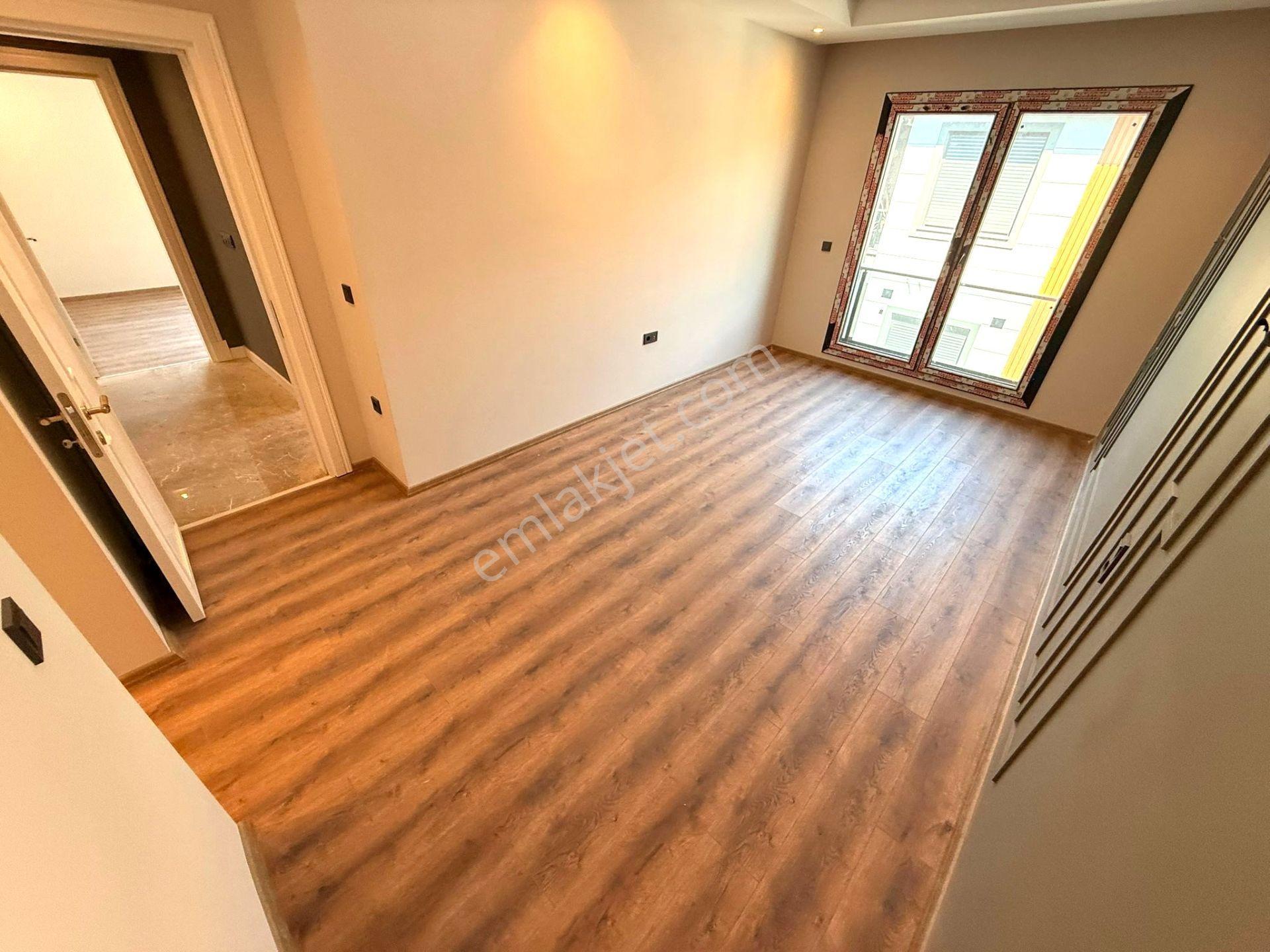 Edremit Cennetayağı'nda Havuz Manzaralı 4+1 Ultra Lüks Daire - Görsel 15