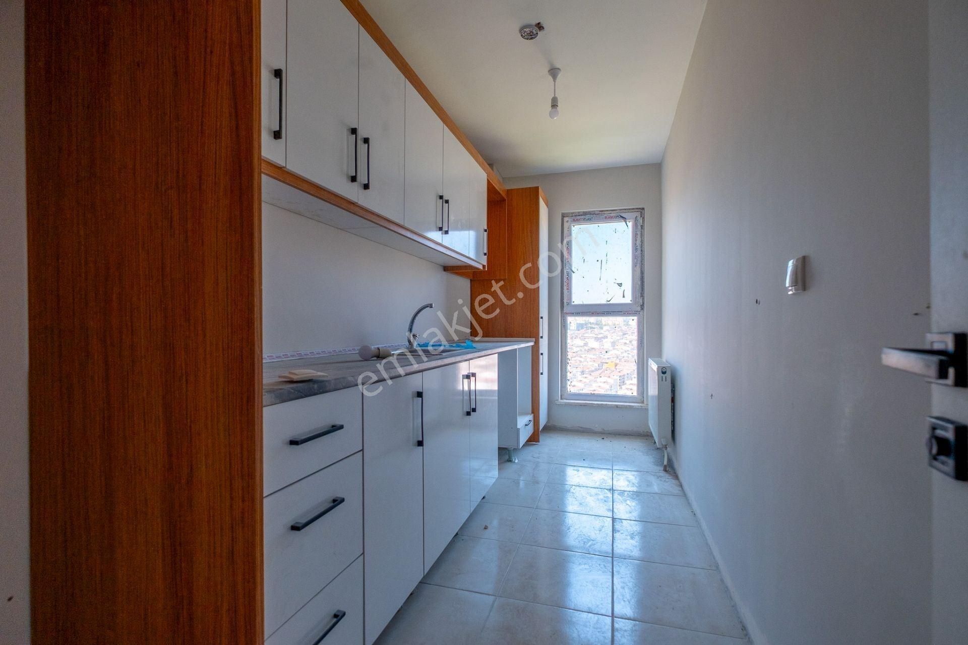 Akevler Mahallesinde Satılık Amerikan Mutfak 1+1 Daire - Görsel 13