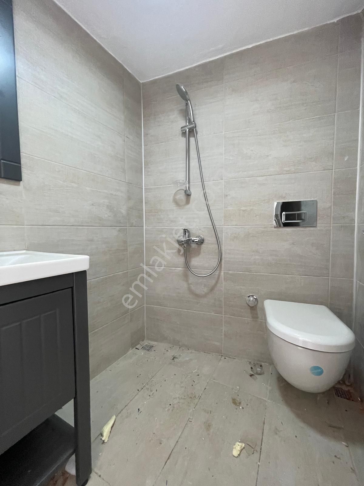 Ayvada'dan Ayvalık Merkez'de Deniz Manzaralı Ve Avlulu 2 Katlı Taş Evi - Görsel 28