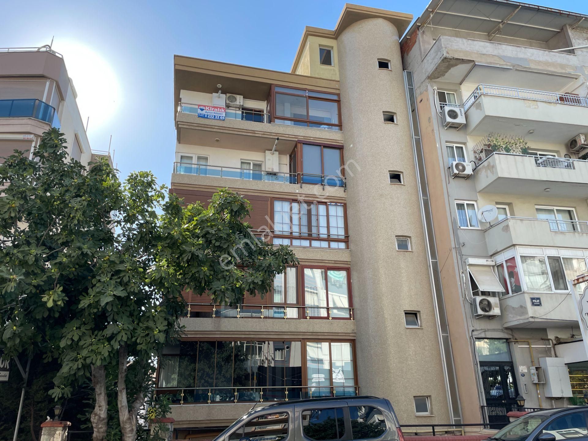 Polat Caddesinde Tadilatlı 3+1 Kiralık Daire
