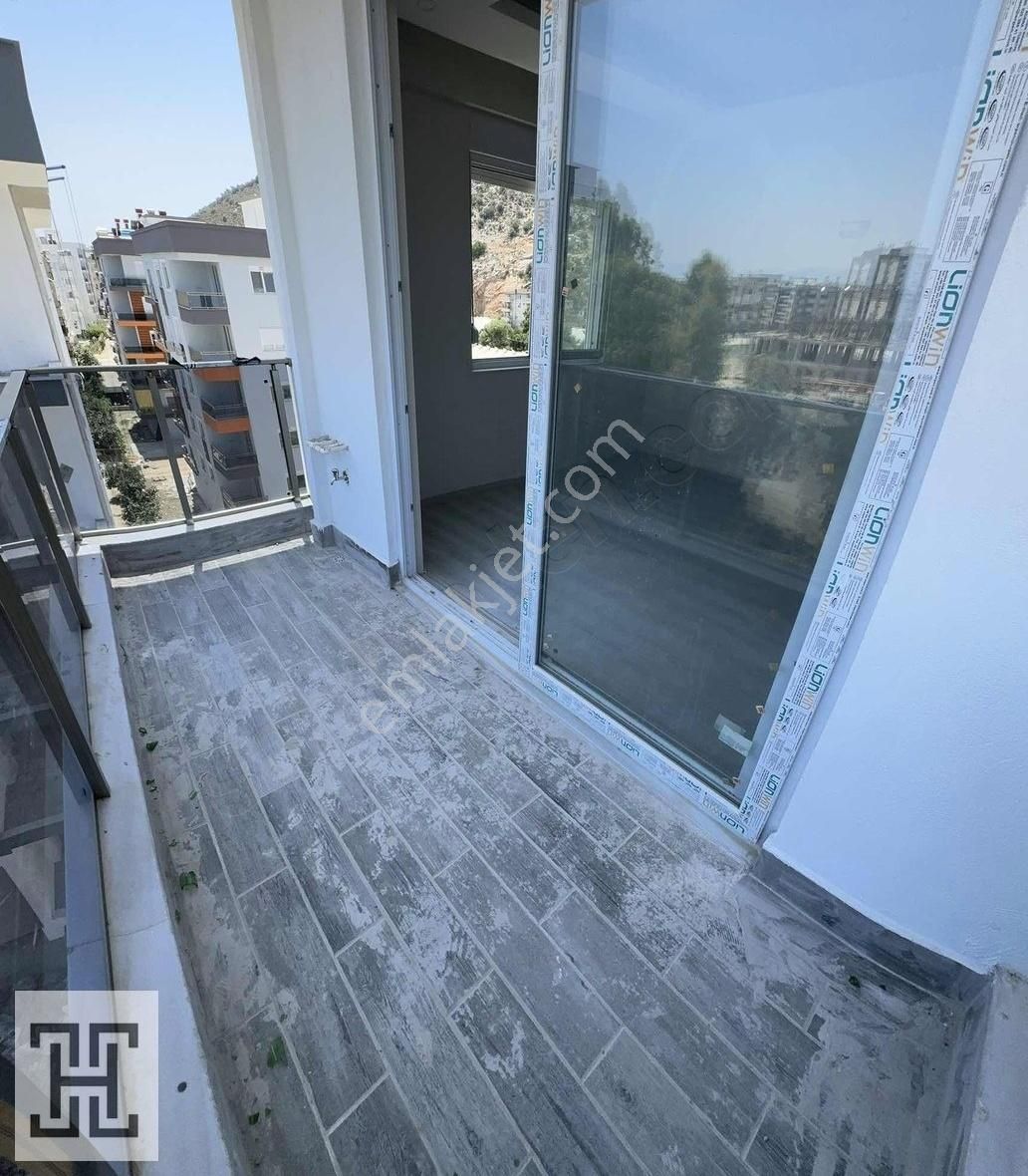 Ertuğrul'dan Finike Merkezde Oturuma Hazır Daire - Görsel 14